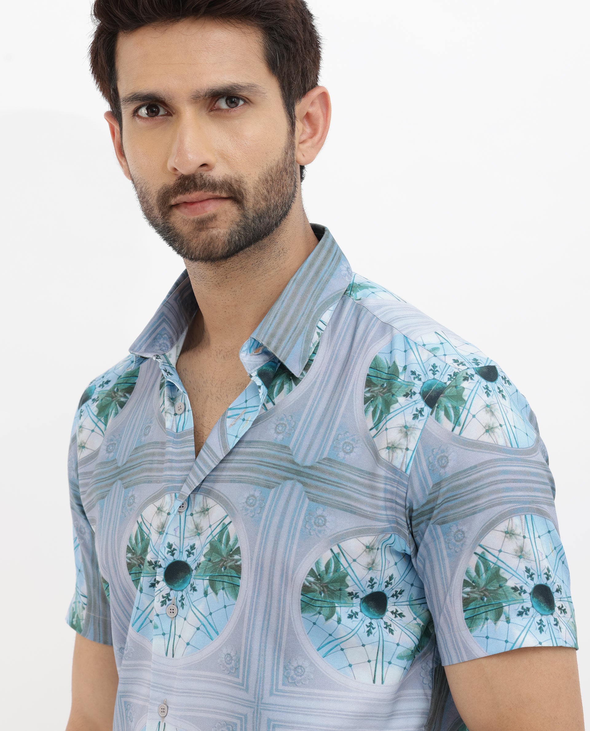 Rare Rabbit Mens Idris Pastel Purple Short Sleeve Tropical Print Shirt