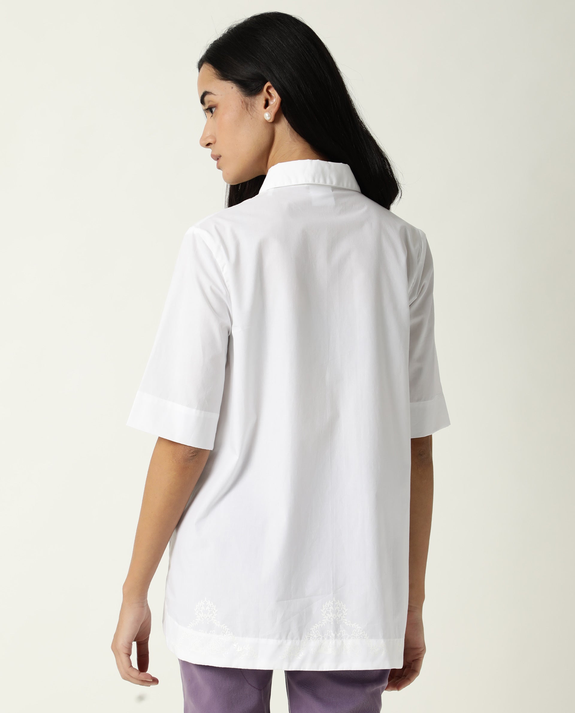 Rareism Women Flick White Cotton Fabric Regular Fit Shirt Collar Half Sleeves Solid Top