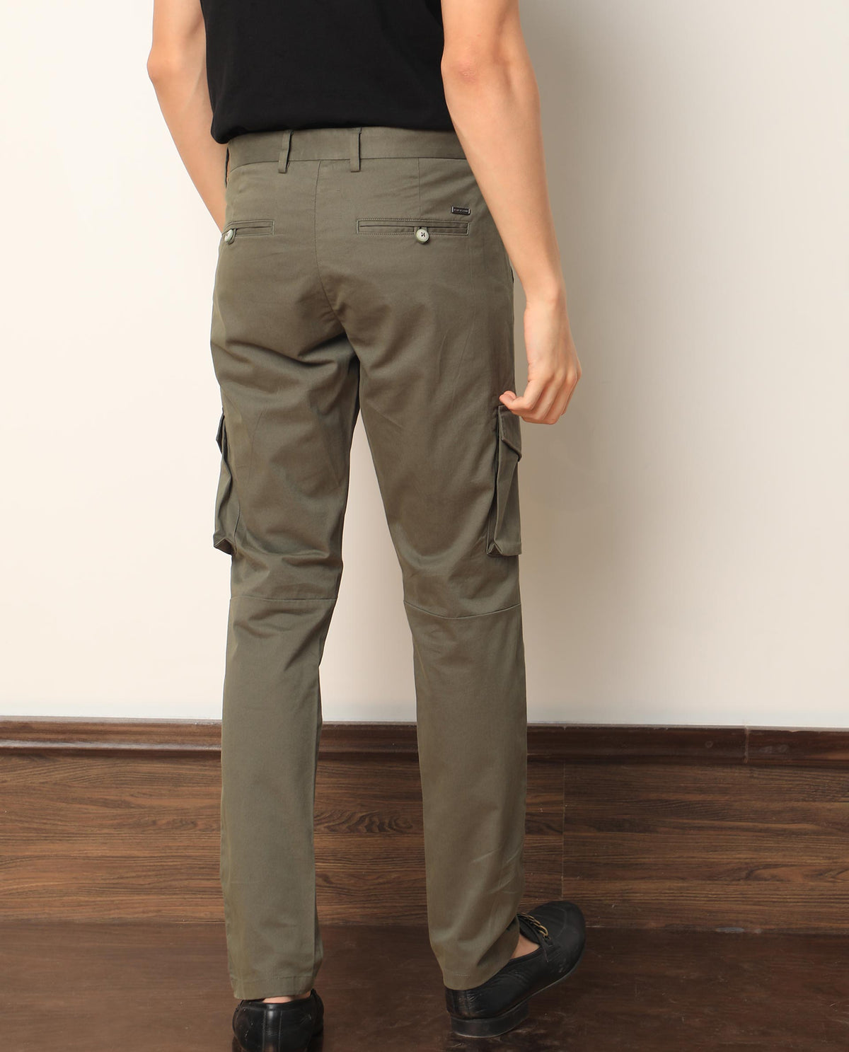 Rare Rabbit Men's Celu Olive Solid Mid-Rise Cargo Style Slim-Fit Trouser