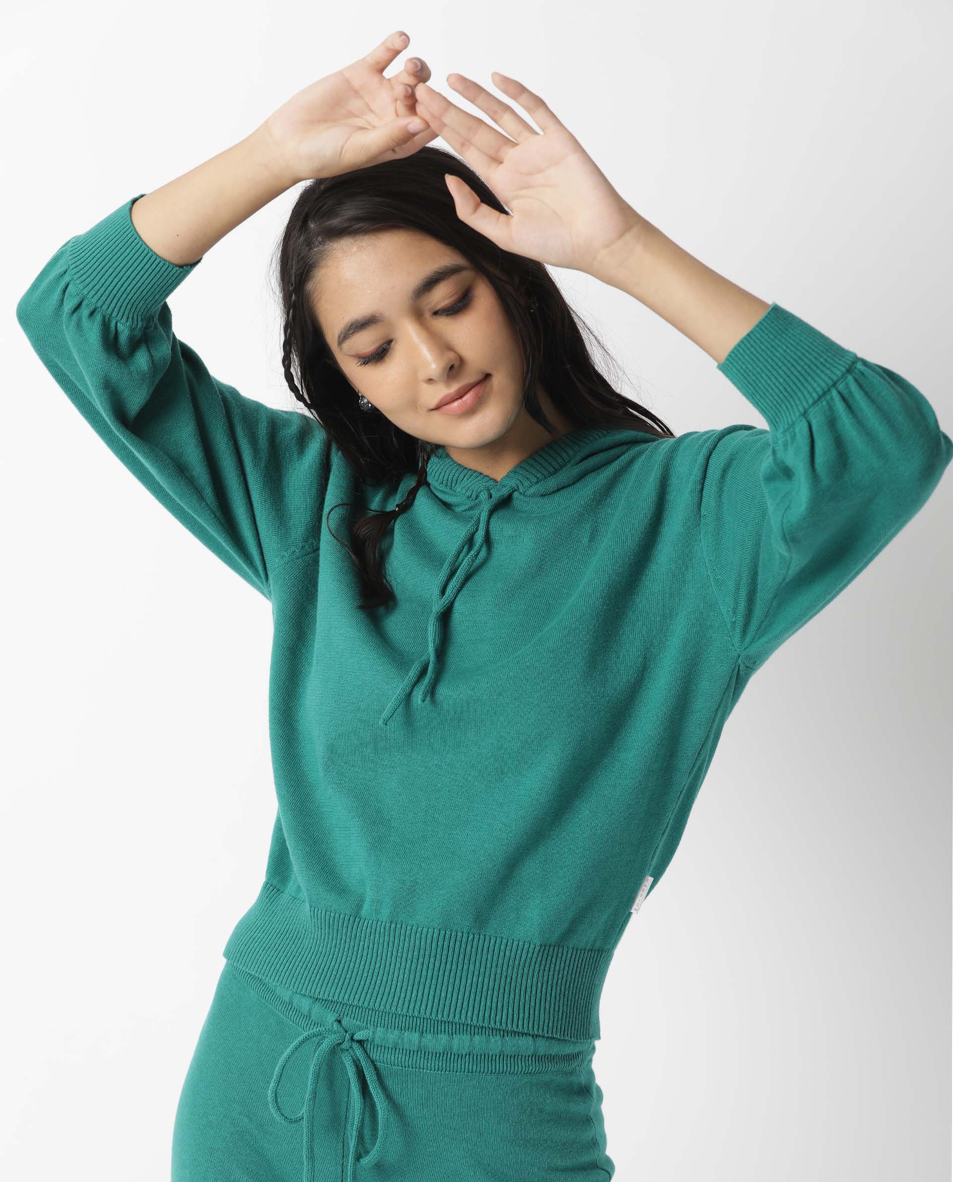 Rareism Women Finn Sweat Green Cotton Fabric Full Sleeves Relaxed Fit Solid Hooded Sweater