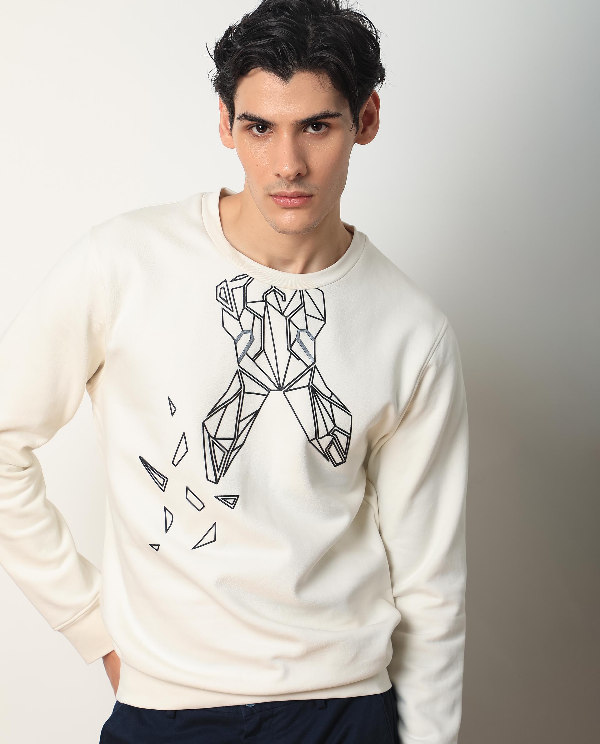 Rare Rabbit Mens Oakk Off White Full Sleeves Crew Neck Graphic Logo Print Sweatshirt