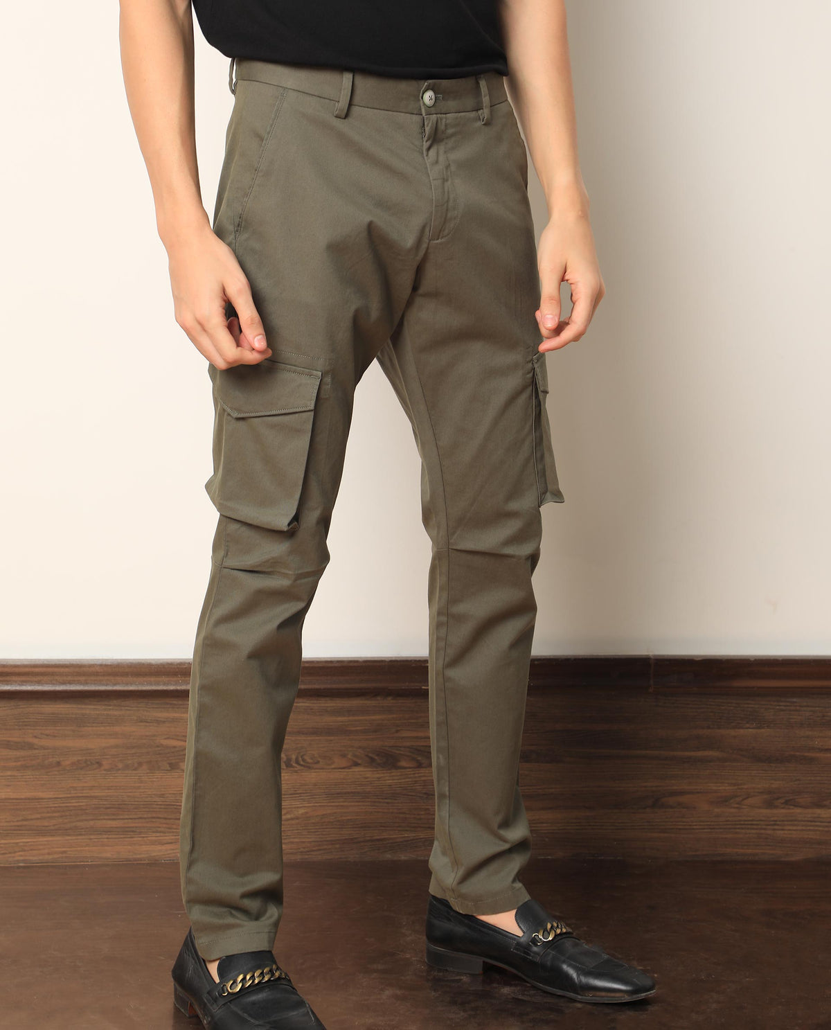 Rare Rabbit Men's Celu Olive Solid Mid-Rise Cargo Style Slim-Fit Trouser
