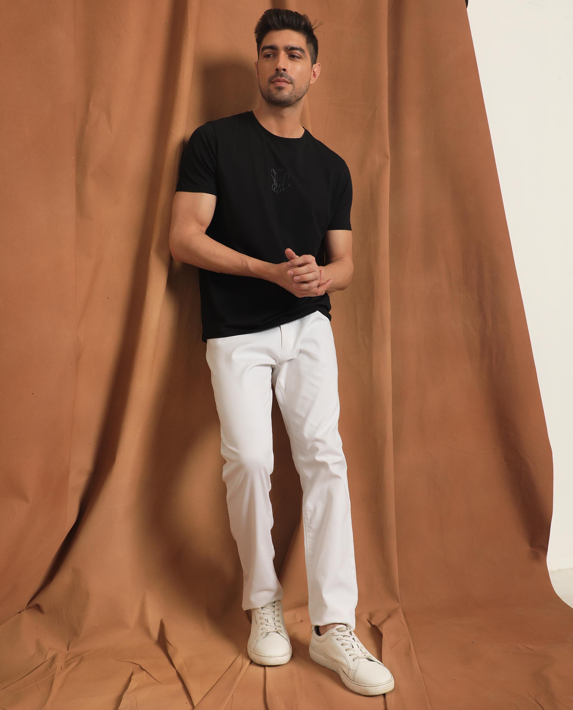 Rare Rabbit Men's Spoke-22 White Solid Mid-Rise Regular Fit Trouser