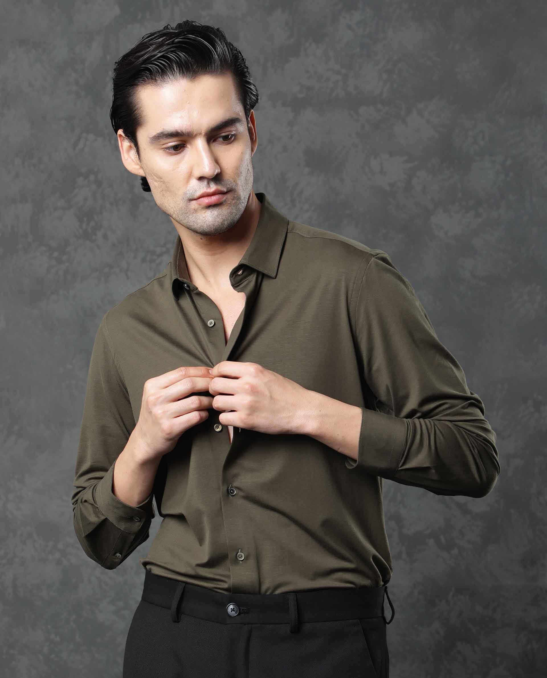 Rare Rabbit Men's Zaco Green Cotton Fabric Full Sleeves Regular Fit Solid Shirt