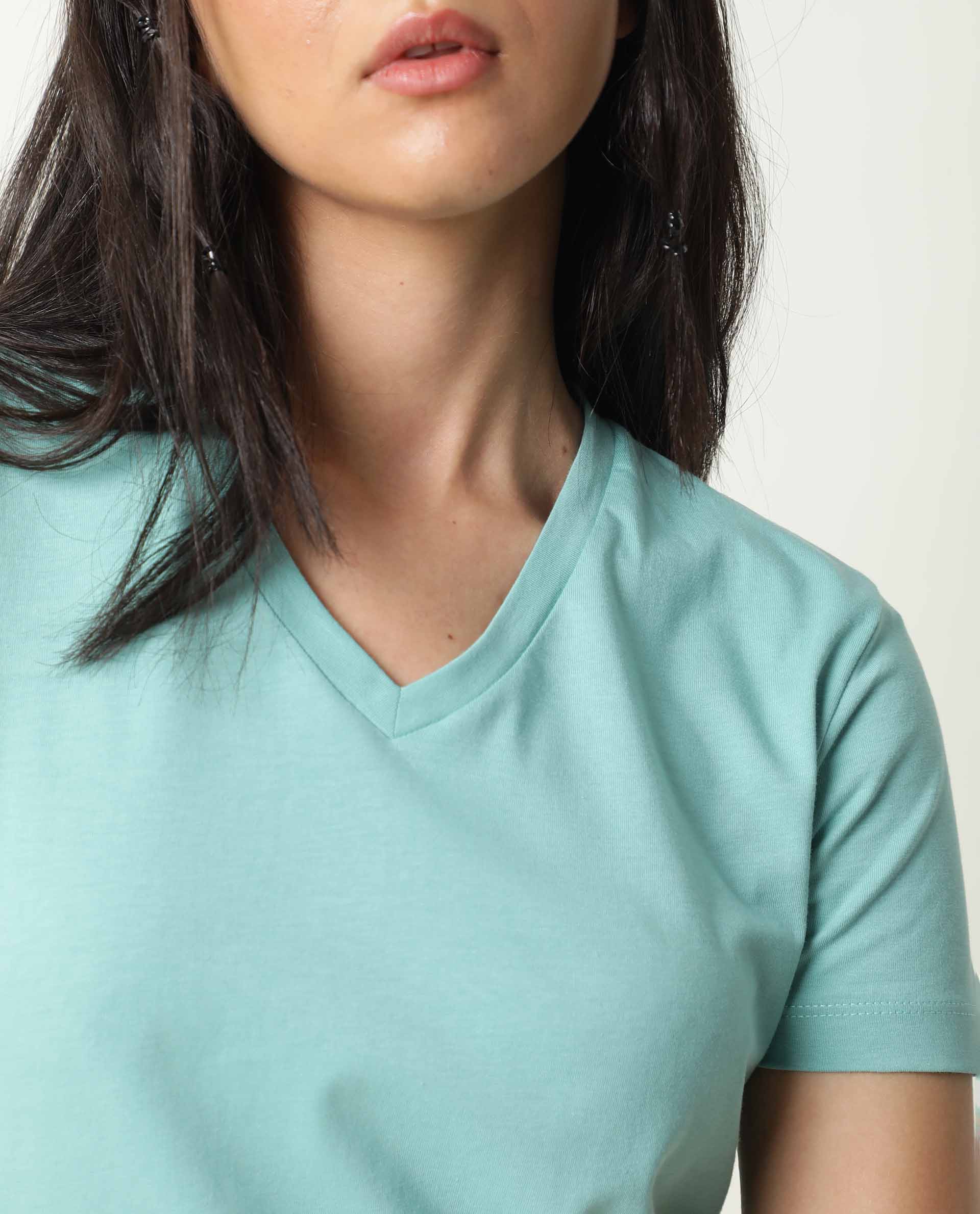 Rareism Women Donovan Green Cotton Fabric Regular Fit Half Sleeves Graphic Print Crew Neck T-Shirt