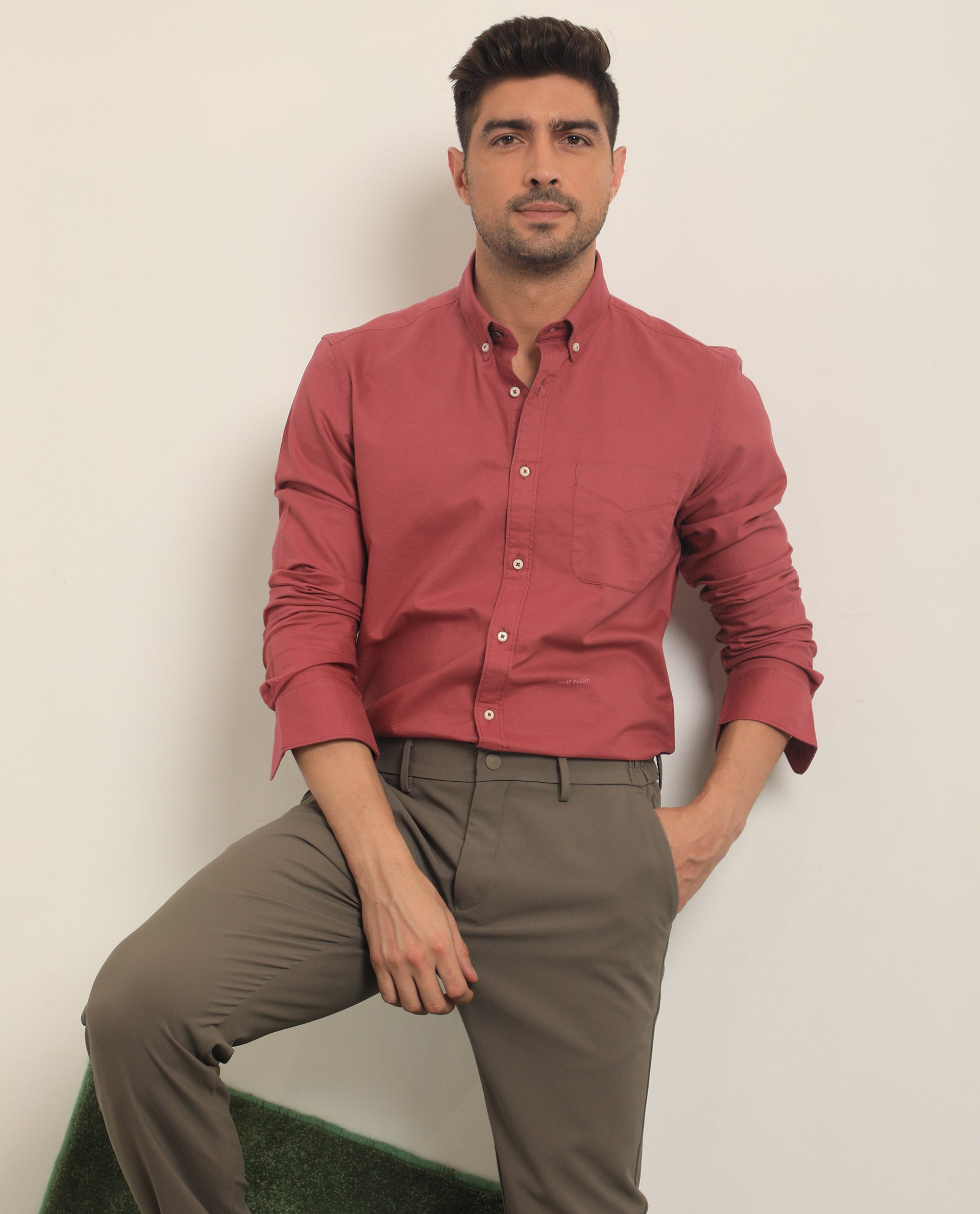 Rare Rabbit Men's Auxfo Pink Cotton Fabric Full Sleeves Solid Shirt