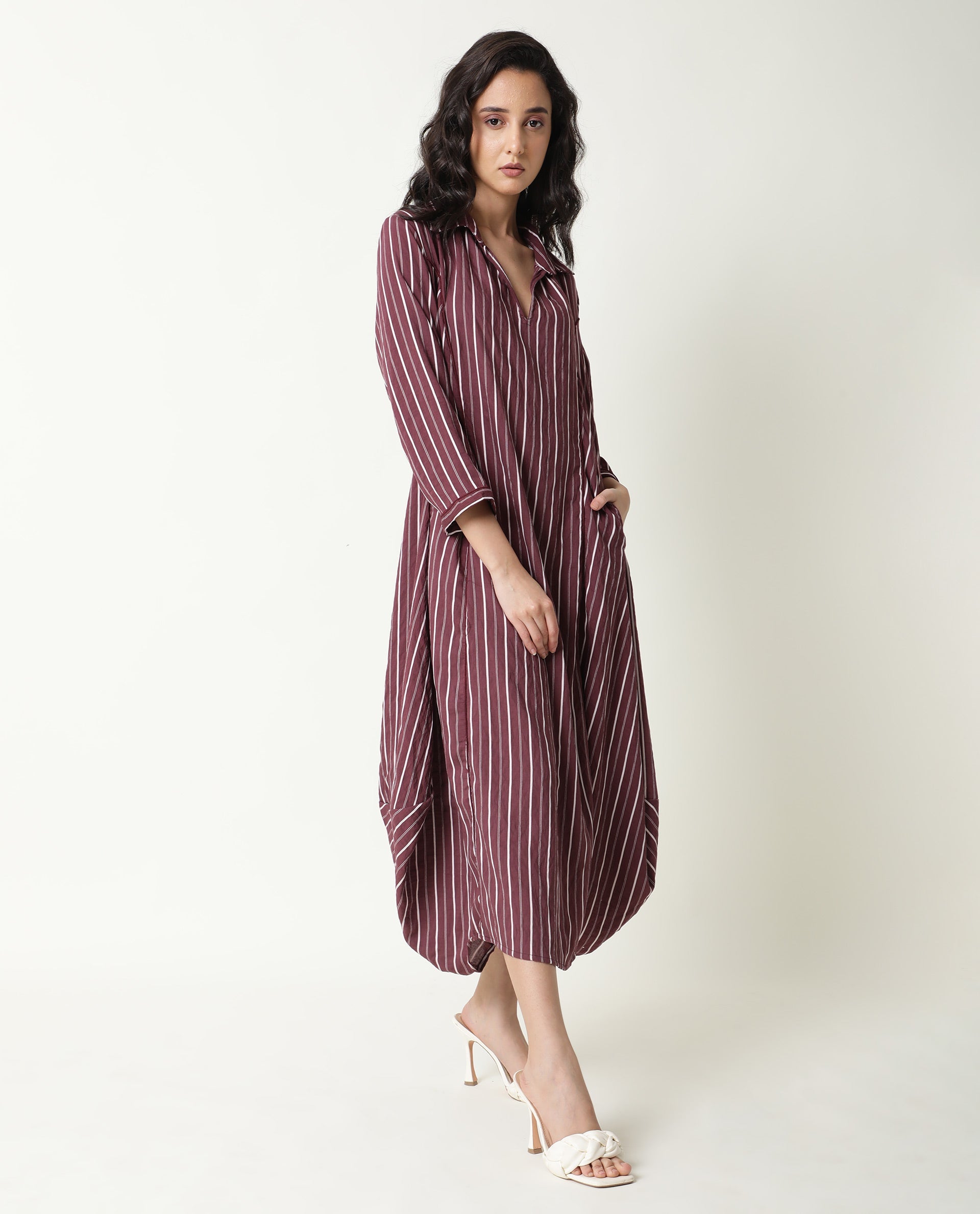 Rareism Women Wakanda Maroon Striped Shirt Collar 3/4 Sleeves With Pockets Midi Dress