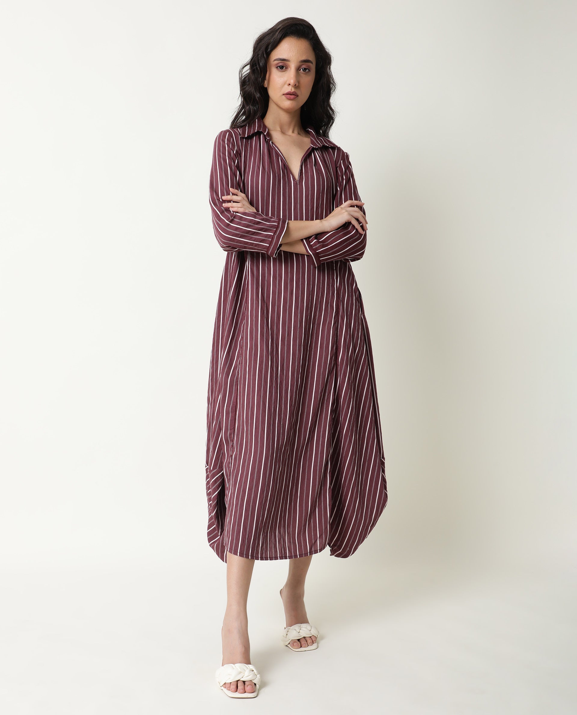 Rareism Women Wakanda Maroon Striped Shirt Collar 3/4 Sleeves With Pockets Midi Dress