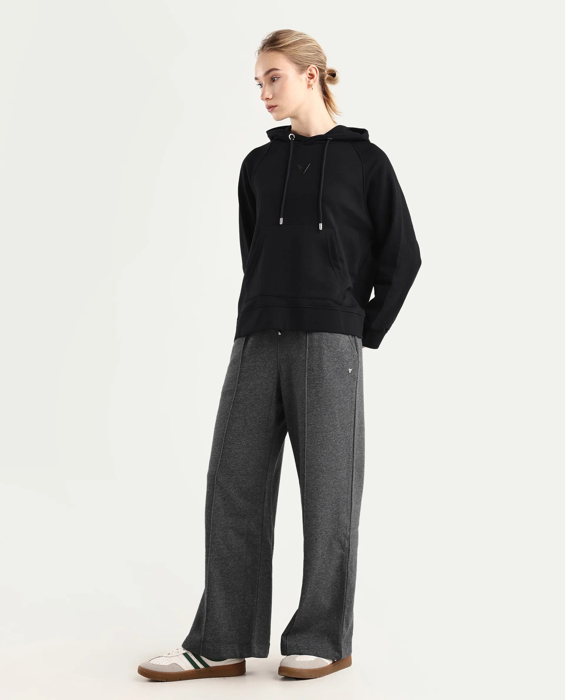 Rareism Women's Inout Dark Grey Cotton Blend Plain Ankle Length Wide Track Pant