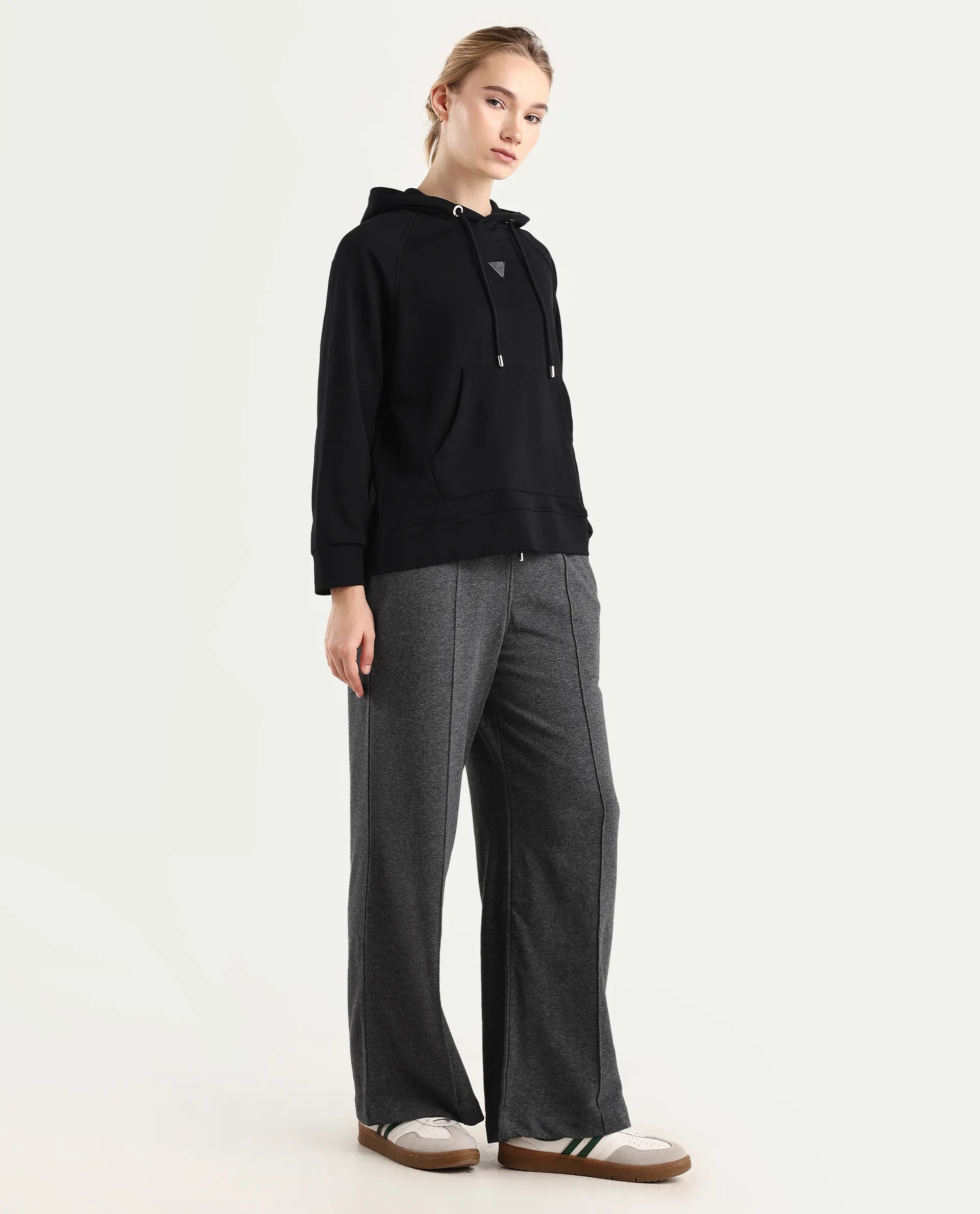 Rareism Women's Inout Dark Grey Cotton Blend Plain Ankle Length Wide Track Pant