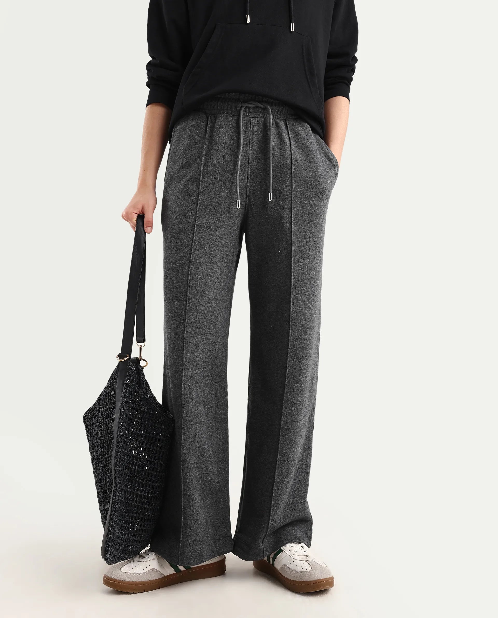 Rareism Women's Inout Dark Grey Cotton Blend Plain Ankle Length Wide Track Pant