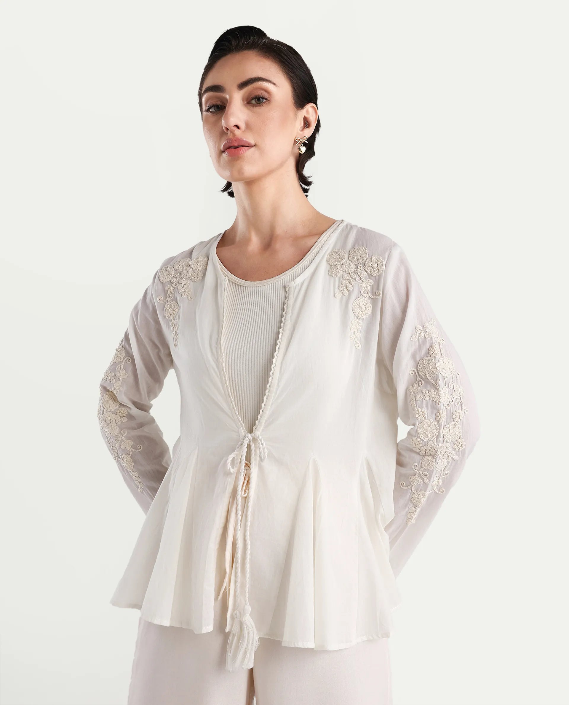 Rareism Women's Janket Off White Viscose Collarless Embroidered Regular Fit Shrug