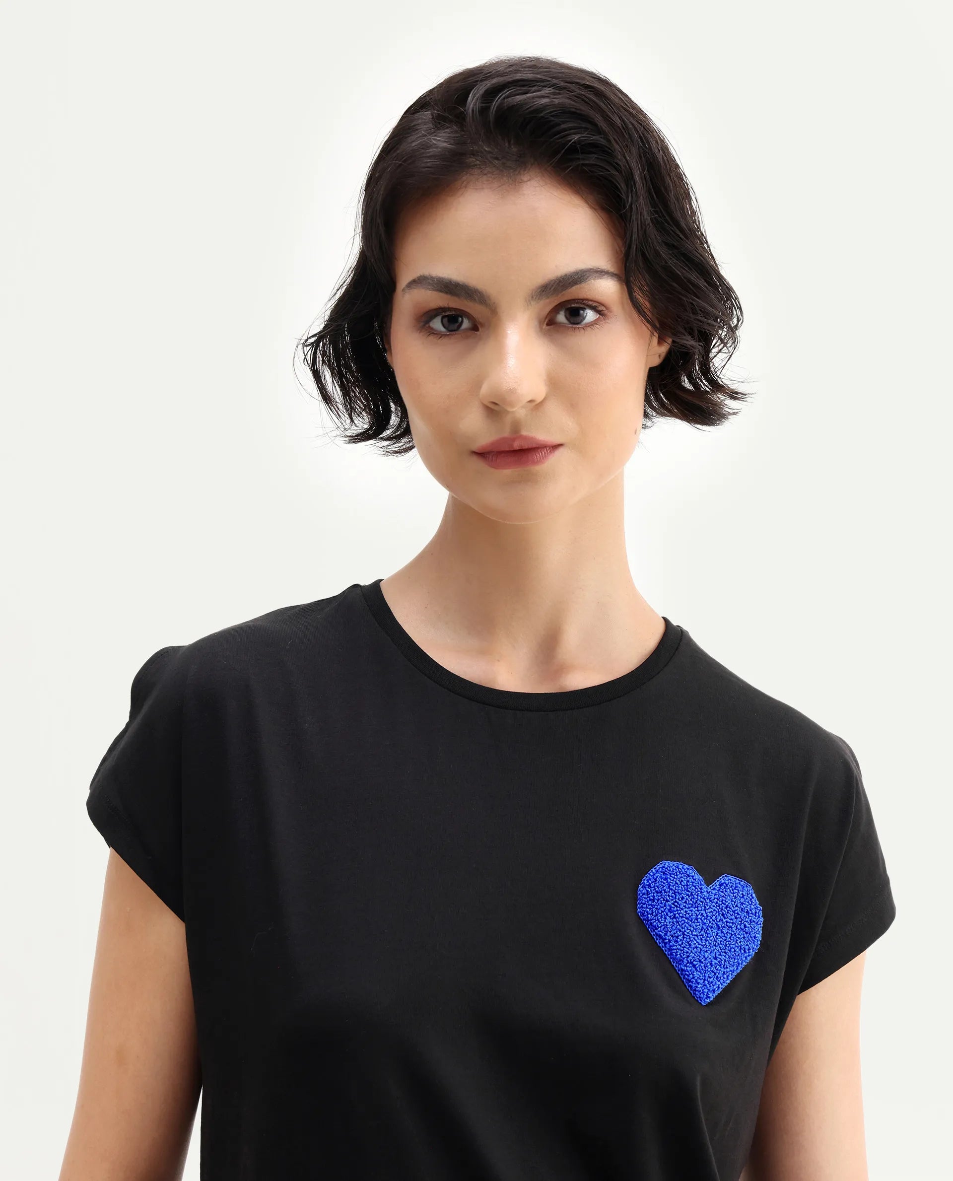 Rareism Women's Janori Black Cotton Blend Round Neck Plain Extended Sleeves Regular Fit T-Shirt