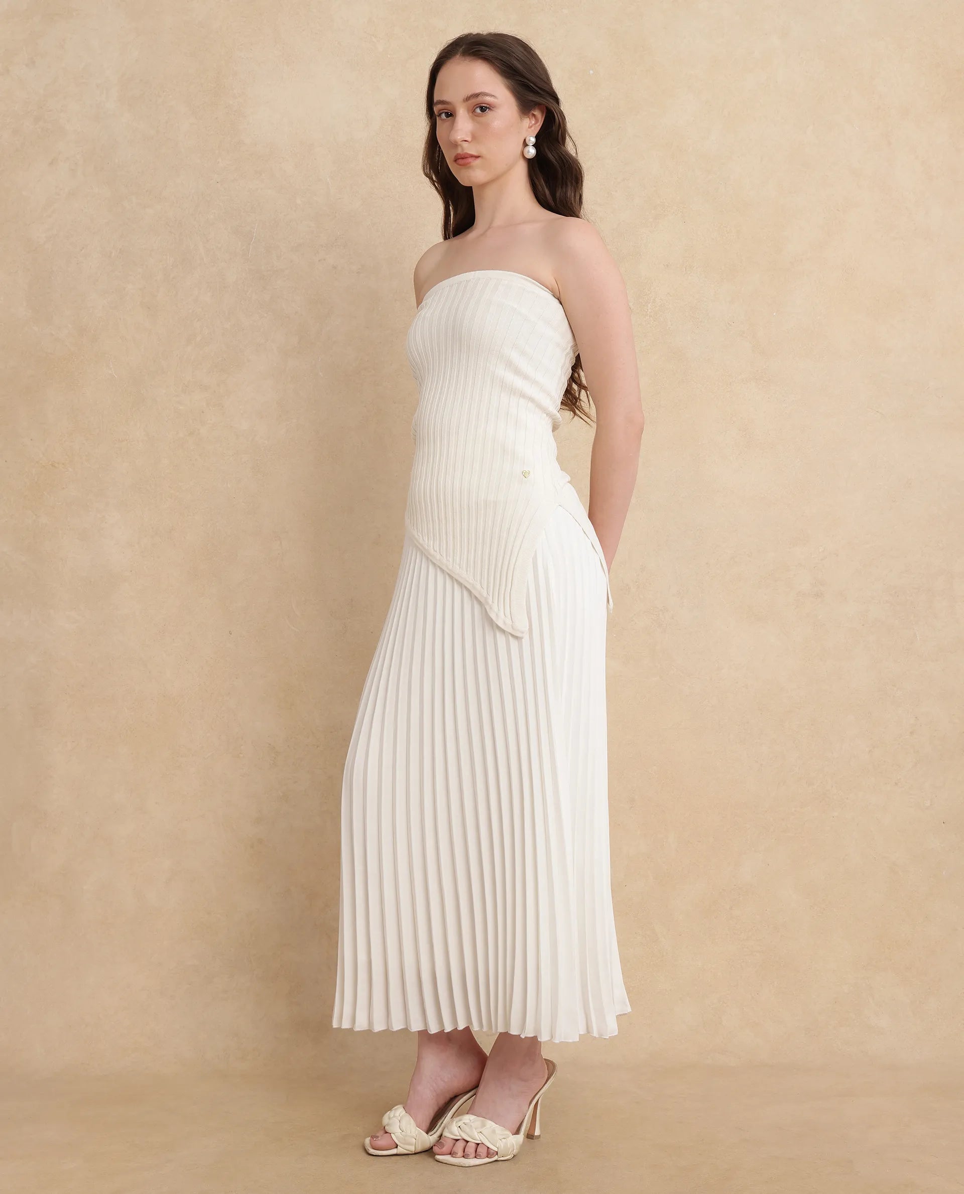 Rareism Women Jansu Off White Polyester Fabric V-Neck Flared Midi Plain Skirt