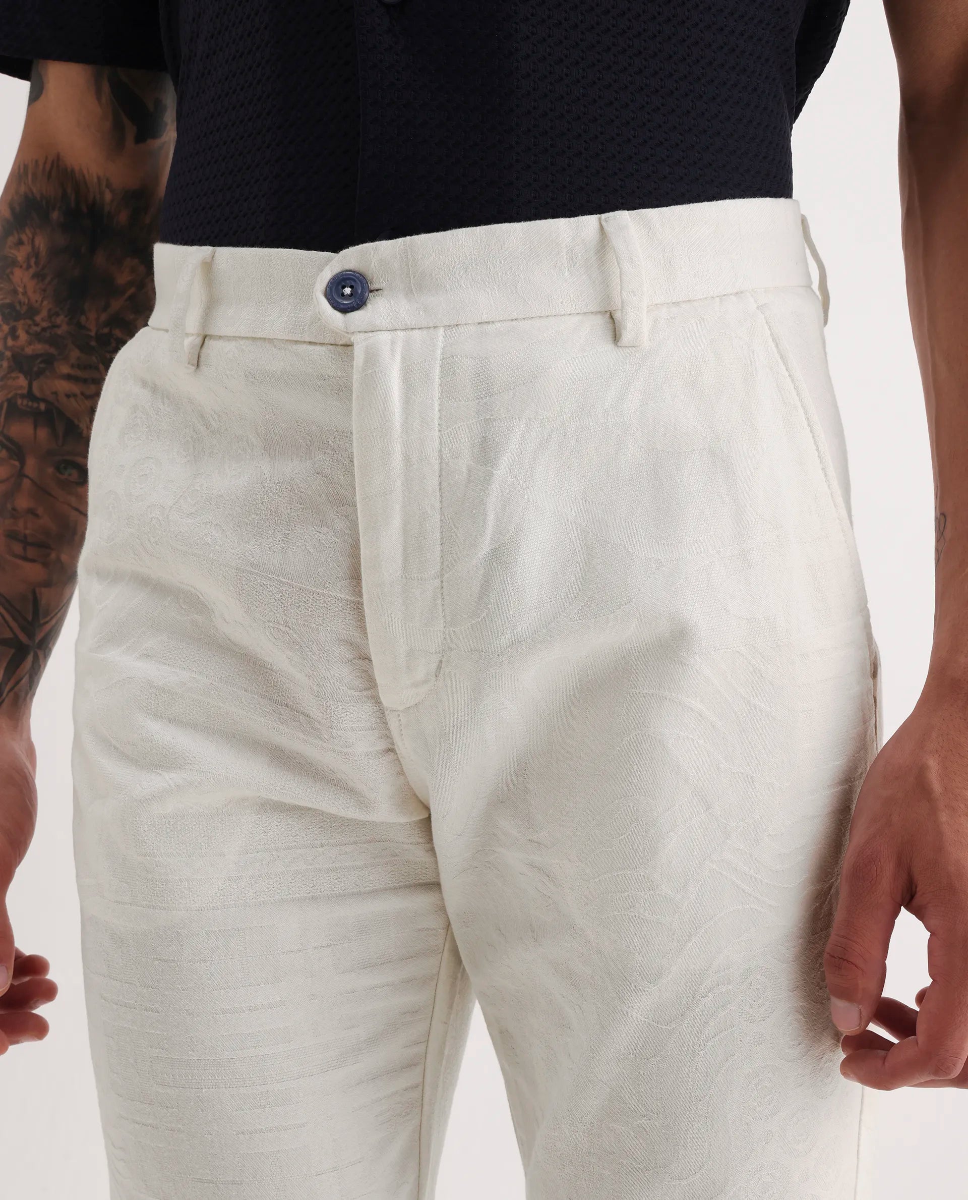 Rare Rabbit Men Jeck-Aw25 White Cotton Fabric Button And Zip Closure Closure Jacquard Trouser