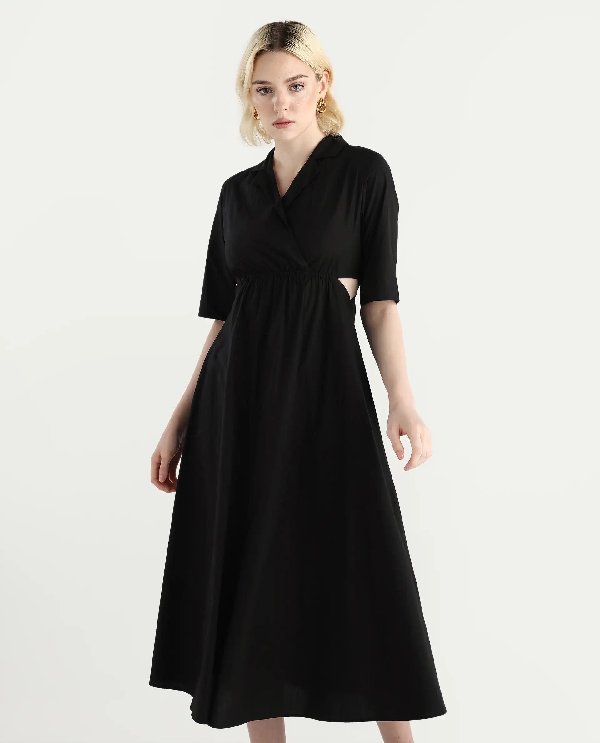Buy Jenbo - Black Solid Cut Out Maxi Dress| Rareism