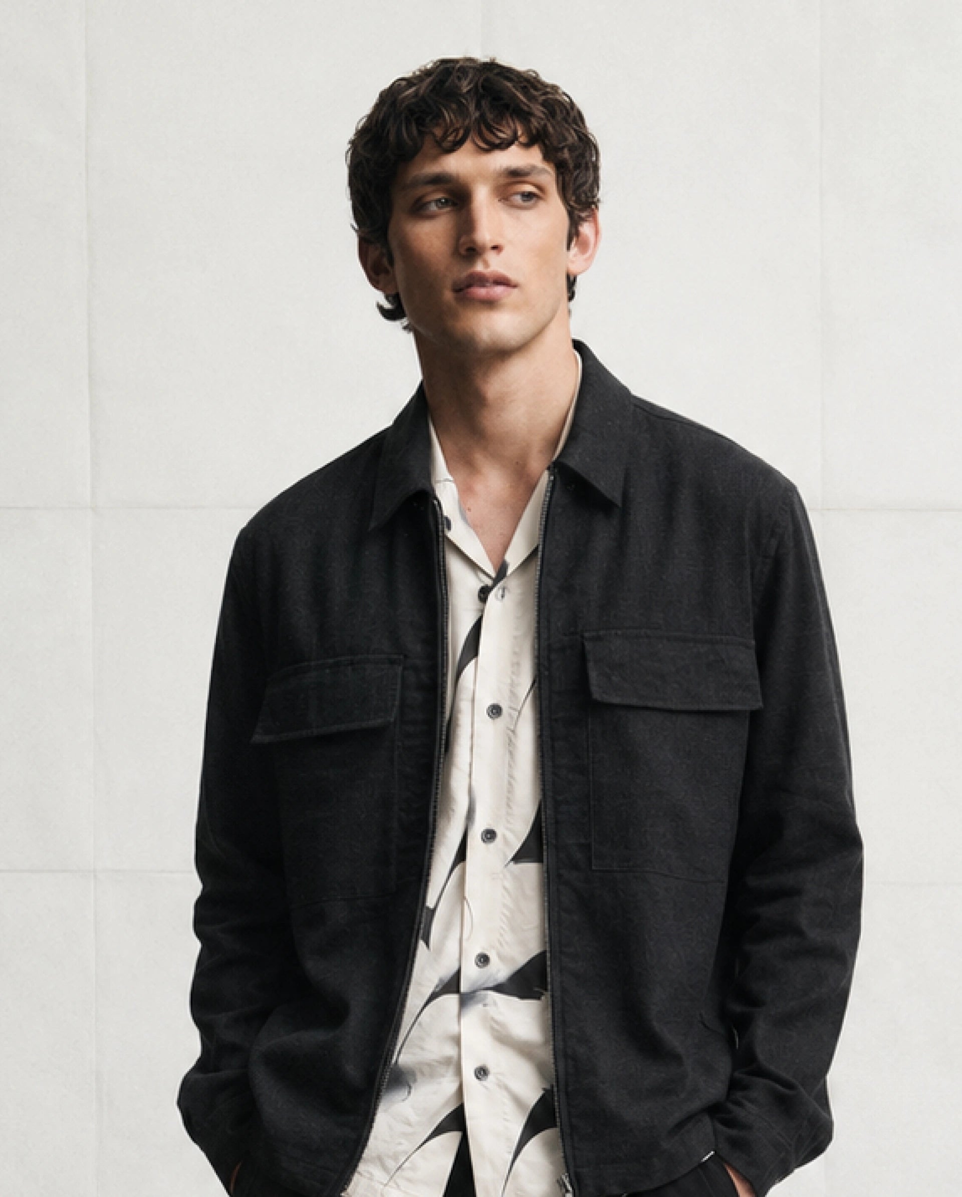 Rare Rabbit Men's Jomo-T-Aw26 Black Linen Blend Spread Collar Zipper Regular Plain Shacket
