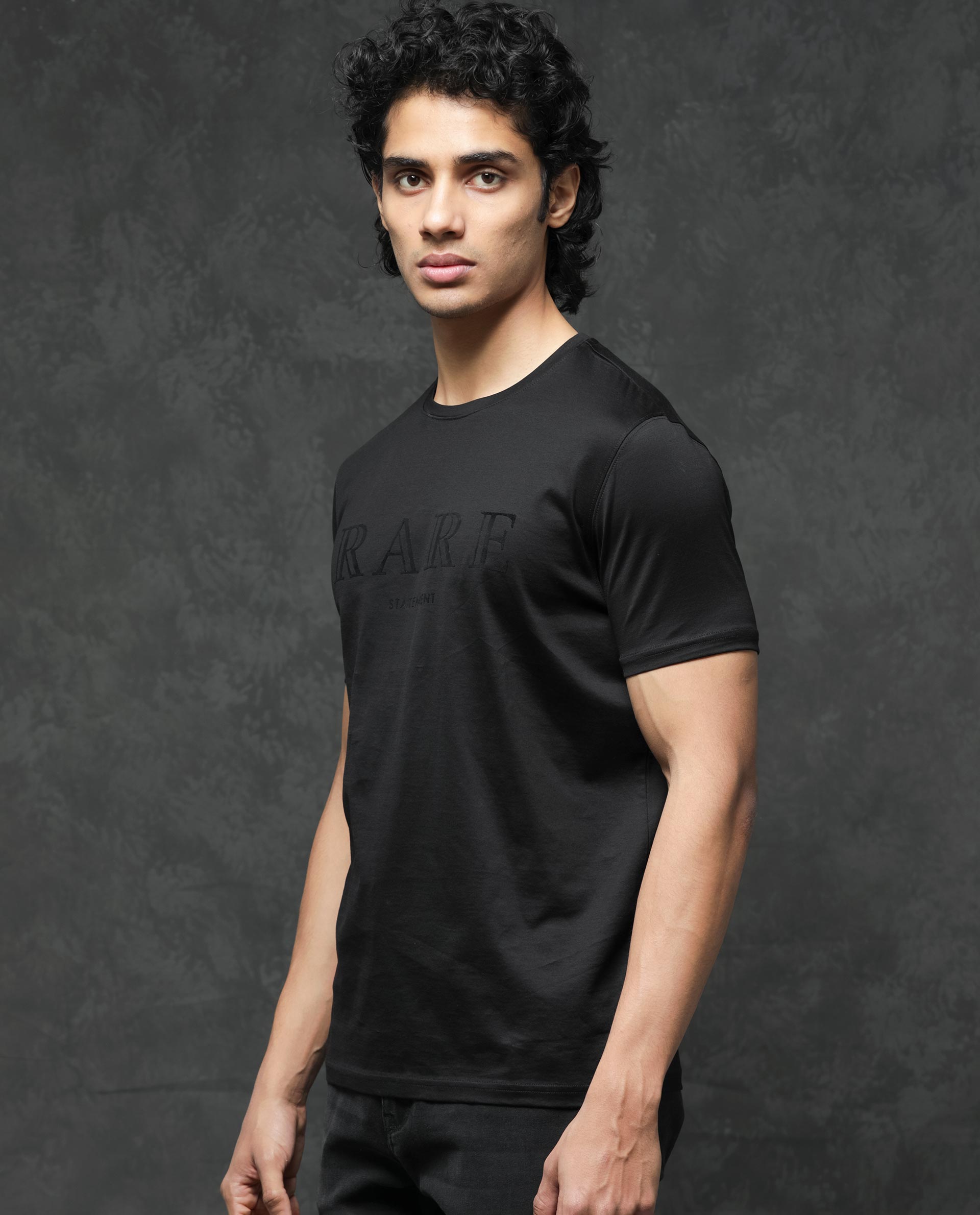 Rare Rabbit Mens Junot Black Cotton Lycra Fabric Short Sleeve Velvet Graphic Print T-Shirt