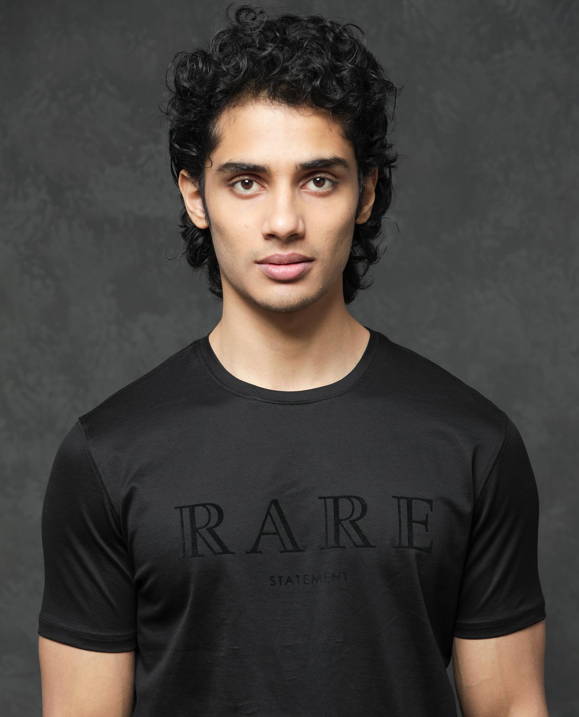 Rare Rabbit Mens Junot Black Cotton Lycra Fabric Short Sleeve Velvet Graphic Print T-Shirt