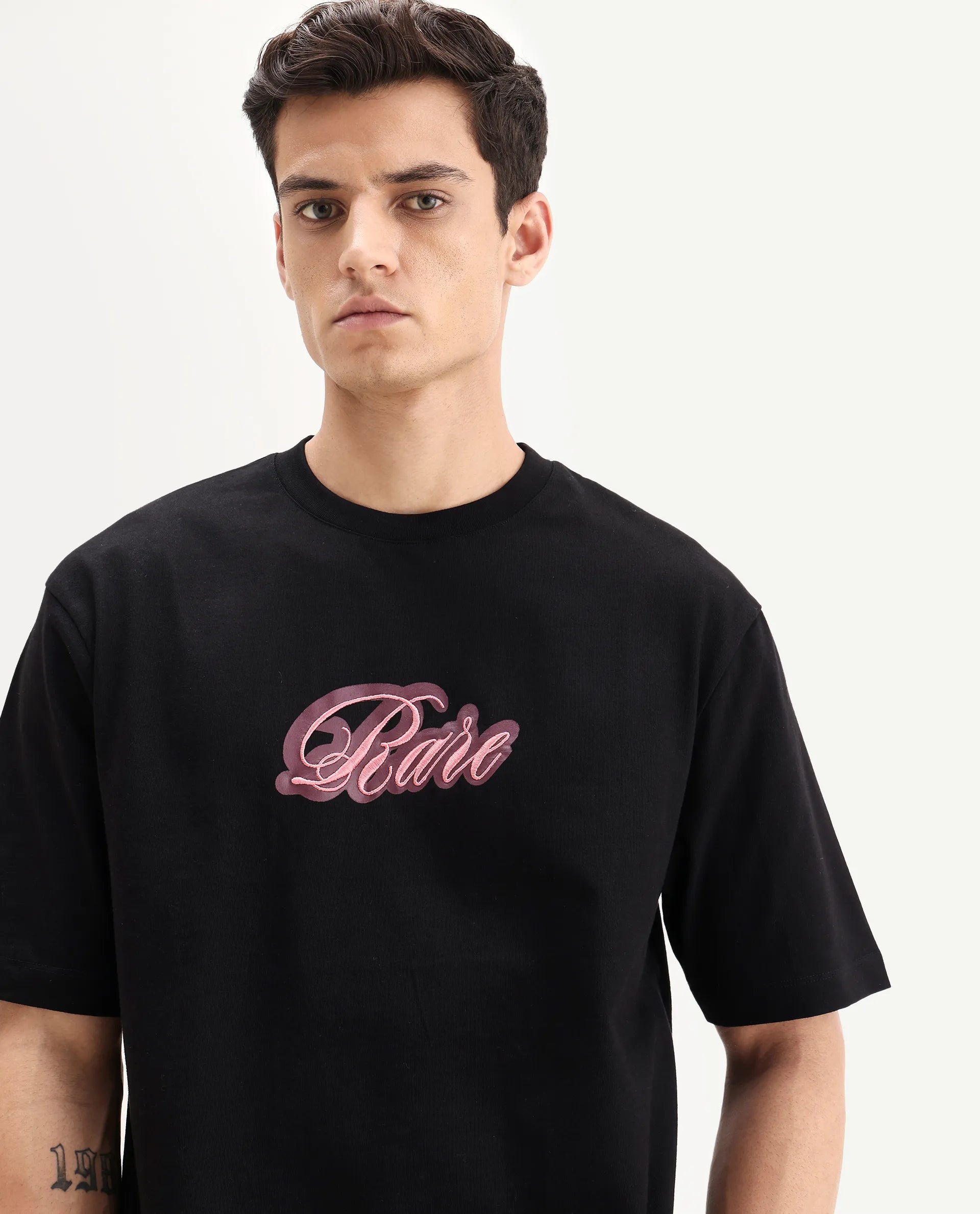 RAG2022 Tシャツ Rare Rabbit Men's Kenzo Black Cotton Embroidered Oversized Fit Half Sl