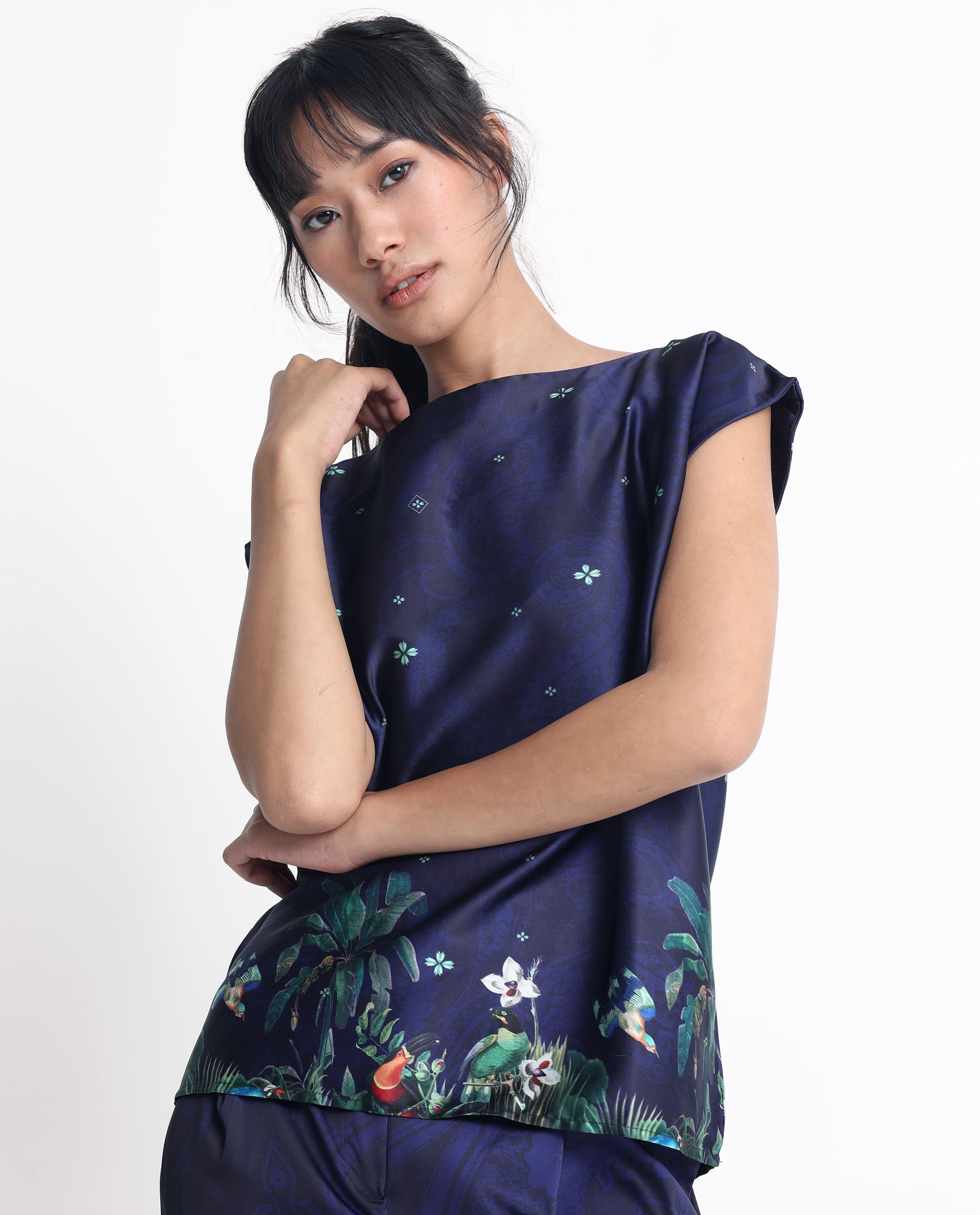 Rareism Women Kern Navy Polyester Fabric Short Sleeves Boat Neck Extended Sleeve Regular Fit Floral Print Top