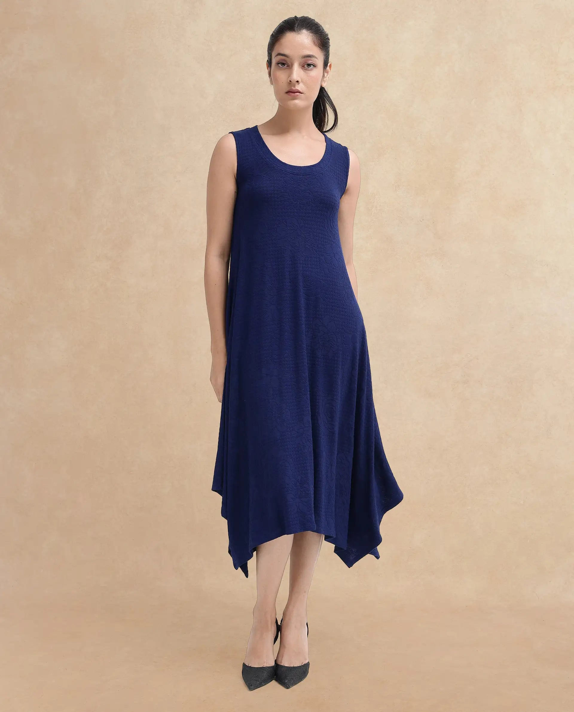 Rareism Women Kisame Dark Blue Sleeveless Crew Neck Flared Plain Midi Dress