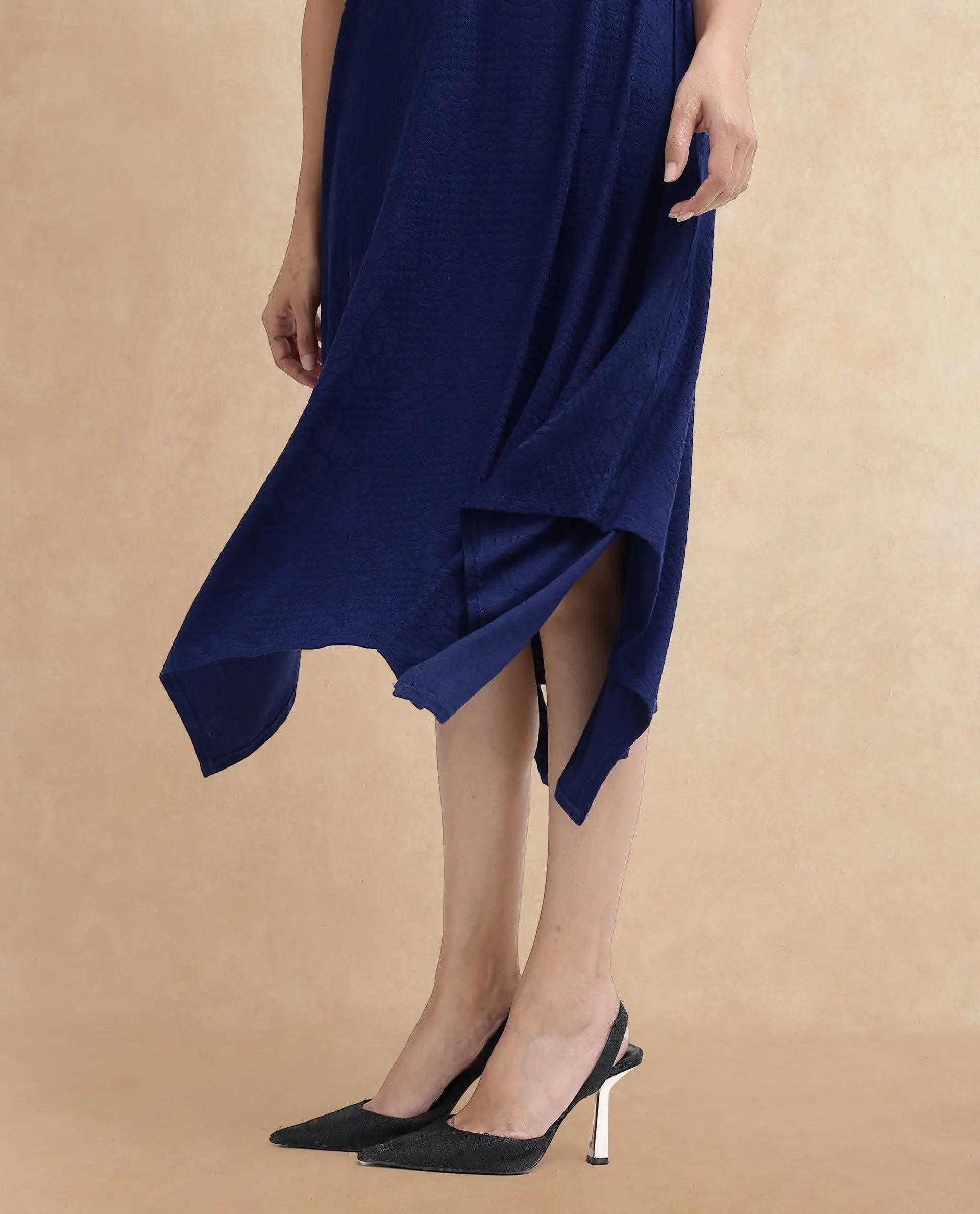 Rareism Women Kisame Dark Blue Sleeveless Crew Neck Flared Plain Midi Dress