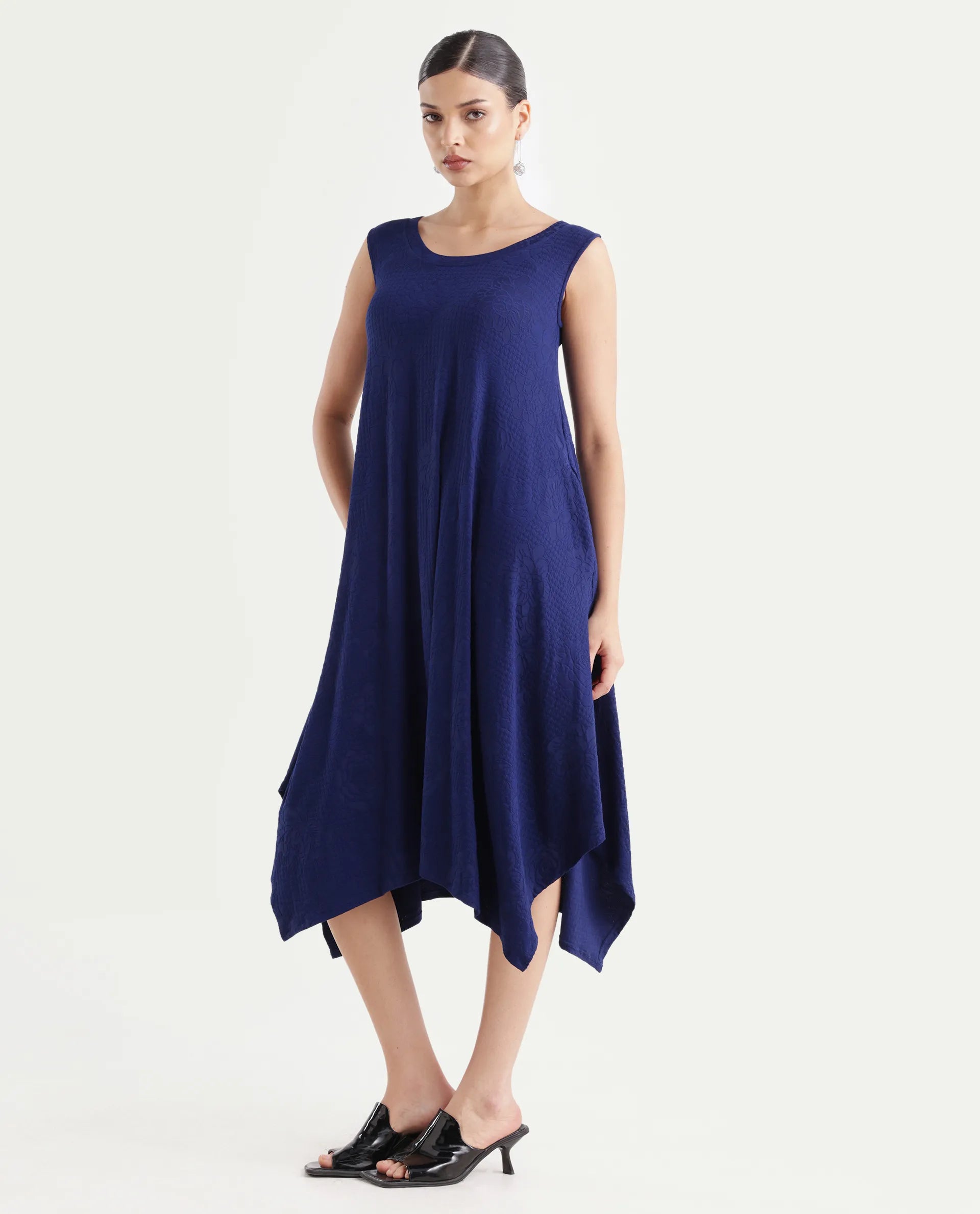 Rareism Women's Kisame Dark Blue Knit Jacquard Crew Neck Plain Sleeveless Midi Flared Dress