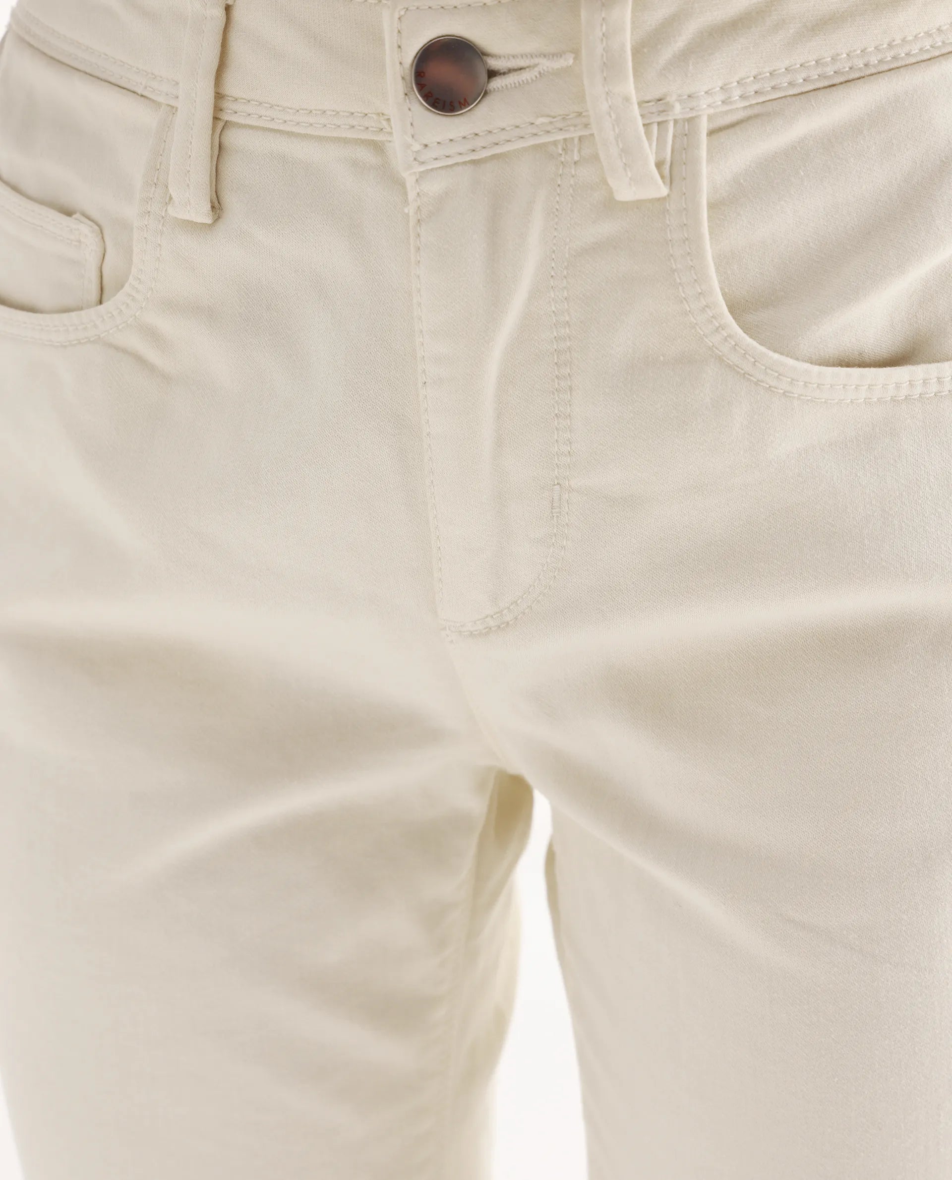 Rareism Women's Kocho Offwhite Cotton Blend Plain Ankle Length Slim Fit Jeans