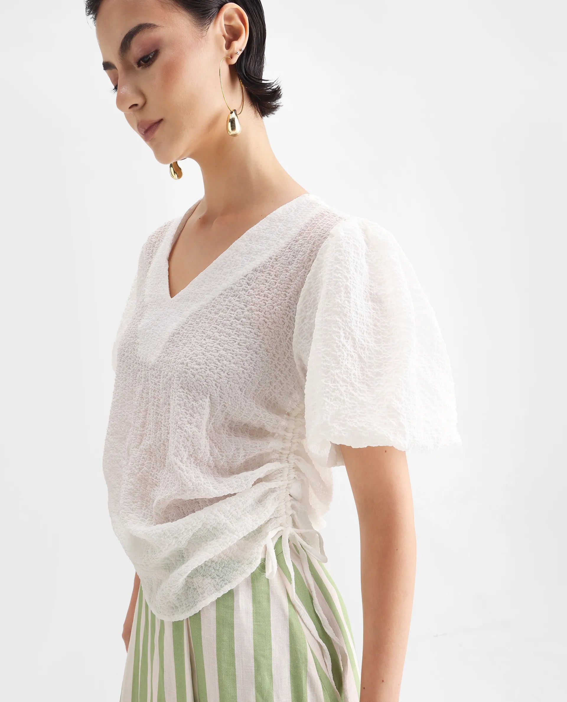 Rareism Women's Krien White Polyester V-Neck Plain Balloon Sleeve Regular Fit Top