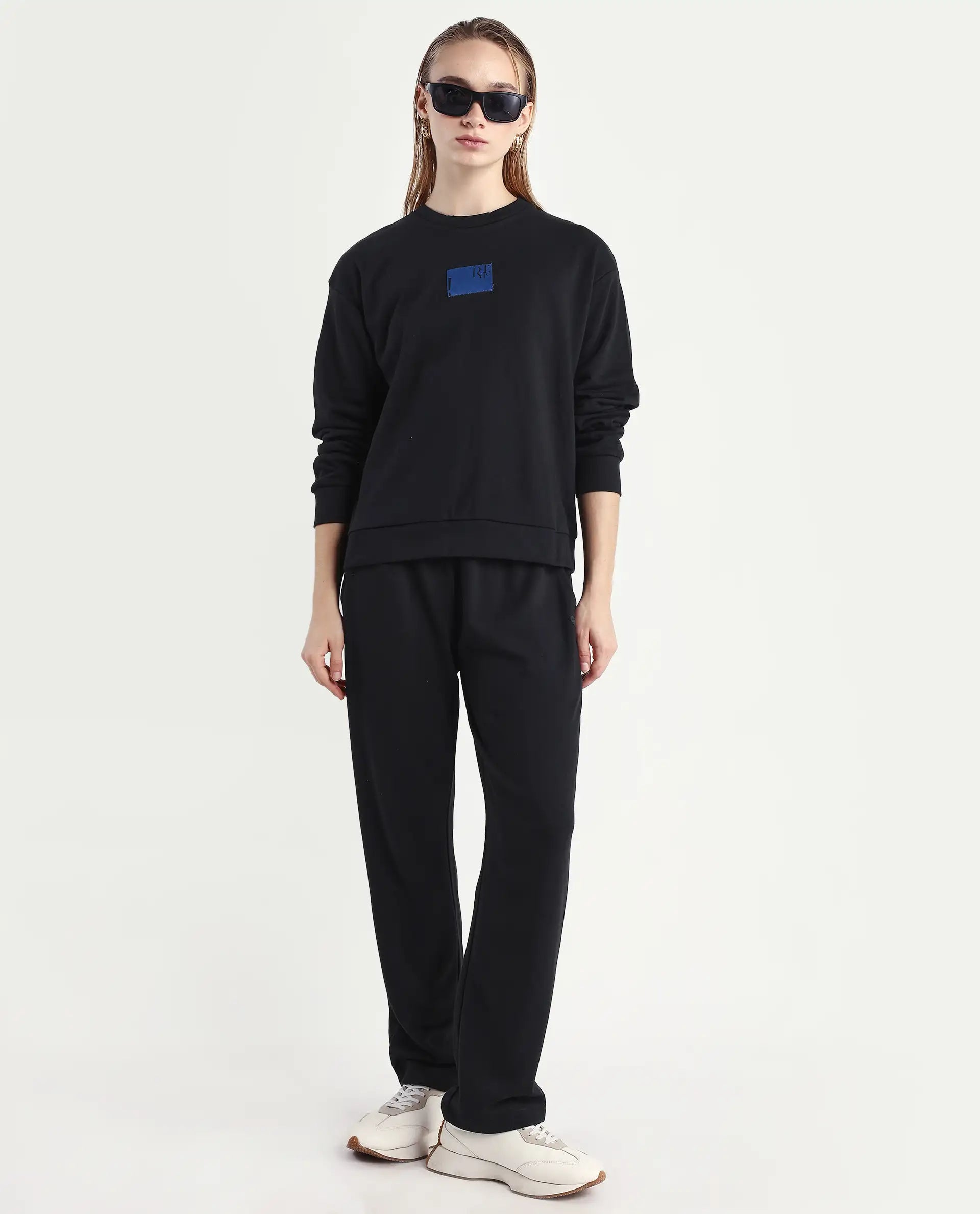 Rareism Women's Kuyum Black Cotton Blend Crew Neck Typography Print Regular Fit Sweatshirt