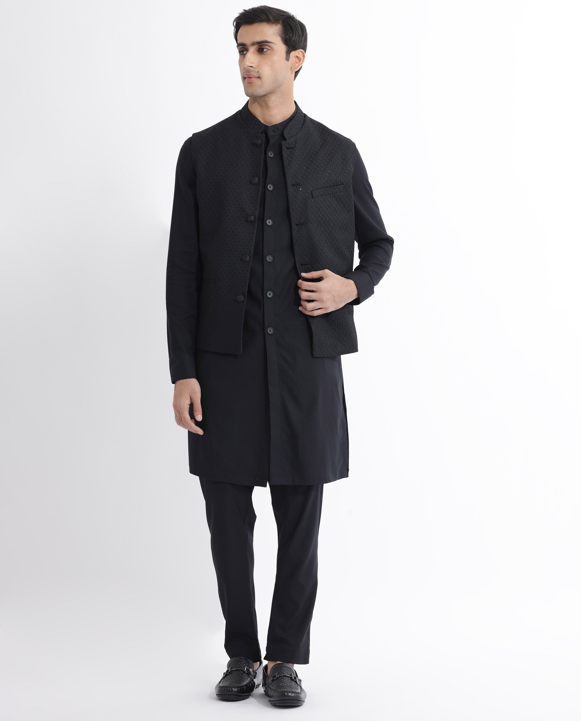 Rare Rabbit Mens Lasmos-B Black Bandi Sleeveless Mandarin Collar