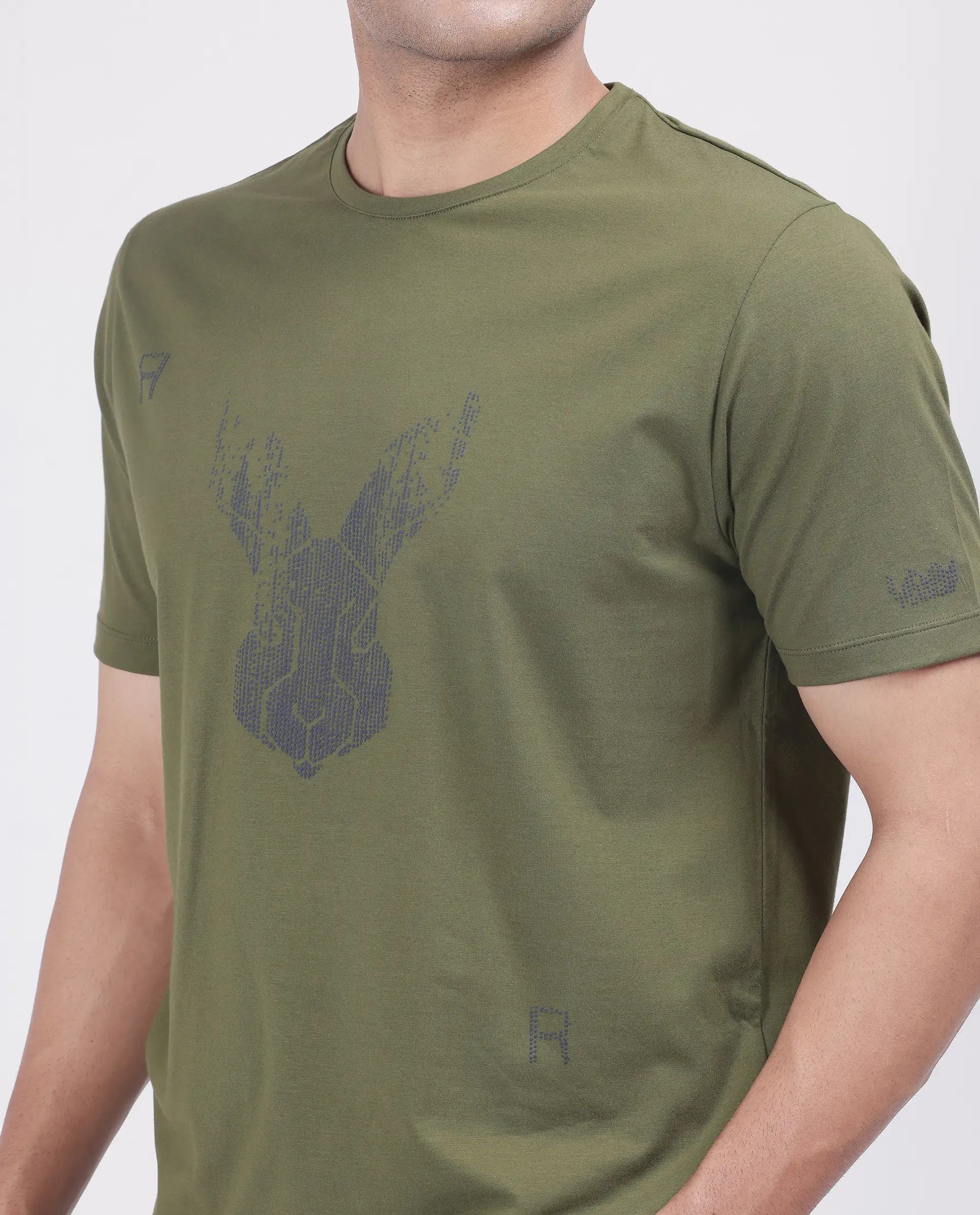 Rare Rabbit Men Log Green Cotton Lycra Fabric Short Sleeve Crew Neck Slip-On Graphic Print T-Shirt