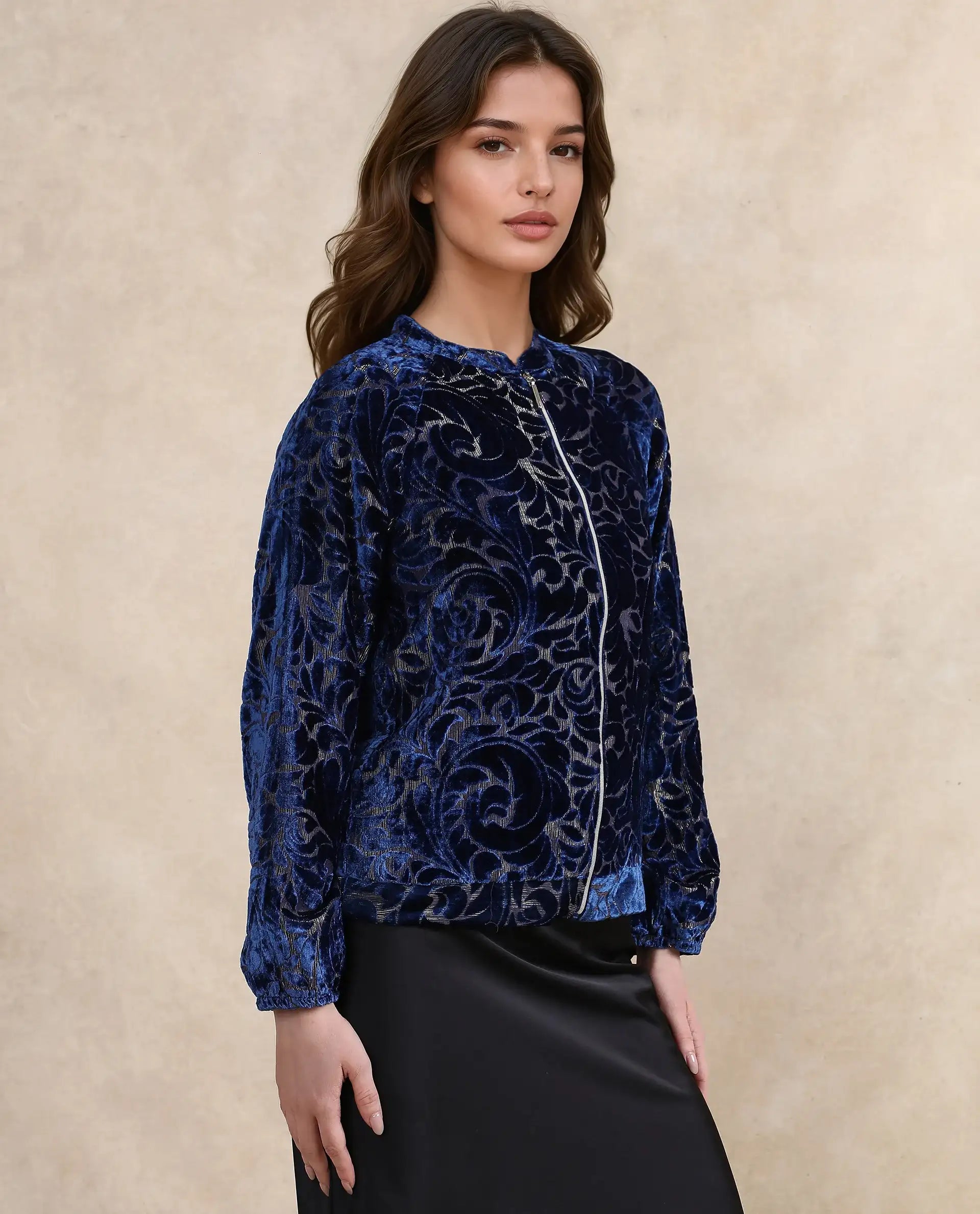 Rareism Women Lopper Purple Velvet Raglan Sleeves Mandarin Collar Zipper Closure Abstract Print Jacket