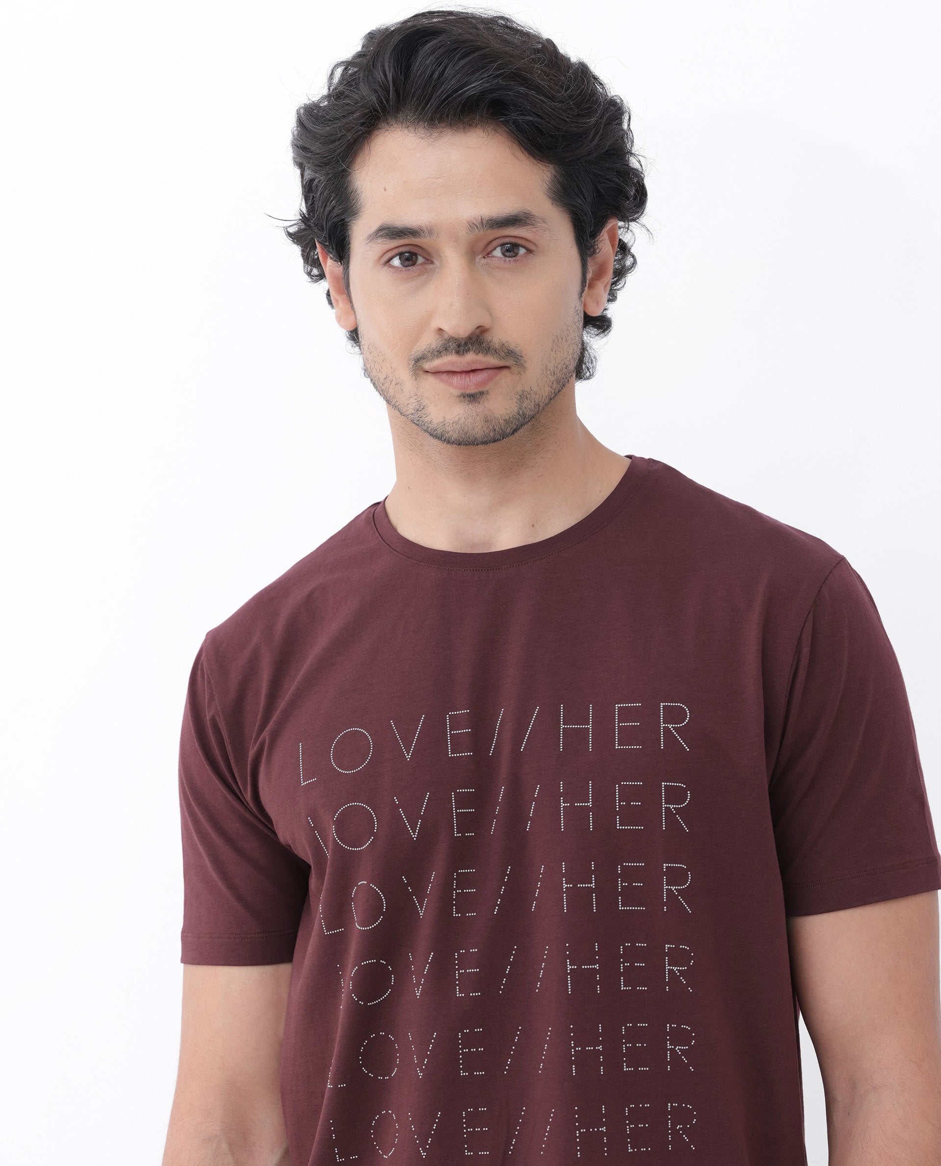 Rare Rabbit Mens Love Her Maroon Cotton Lycra Short Sleeve Skinny Fit Graphic Print T-Shirt
