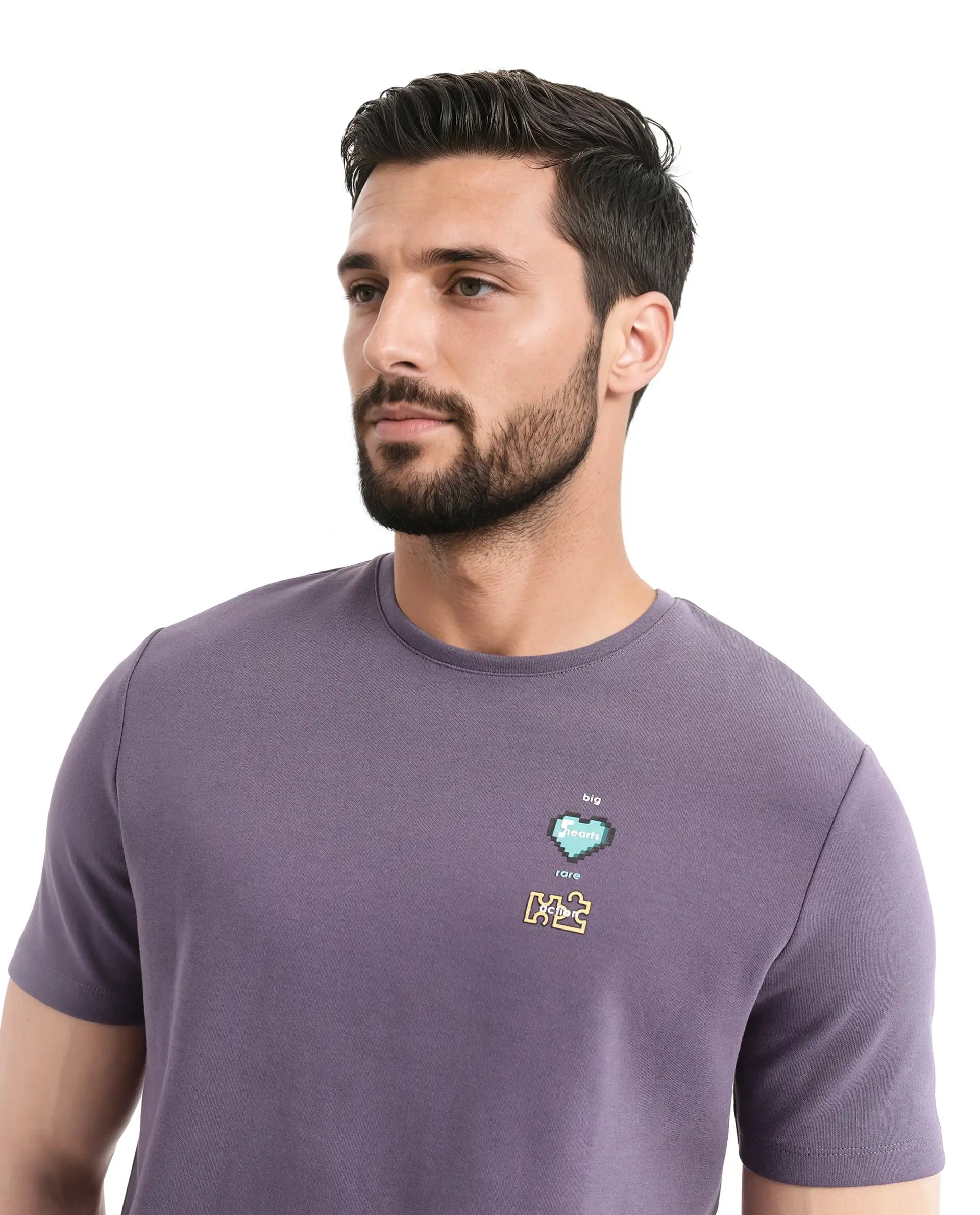 Rare Rabbit Men Luxa Pastel Purple Cotton Blend Fabric Short Sleeve Crew Neck HD Print Pocket Placement T-Shirt