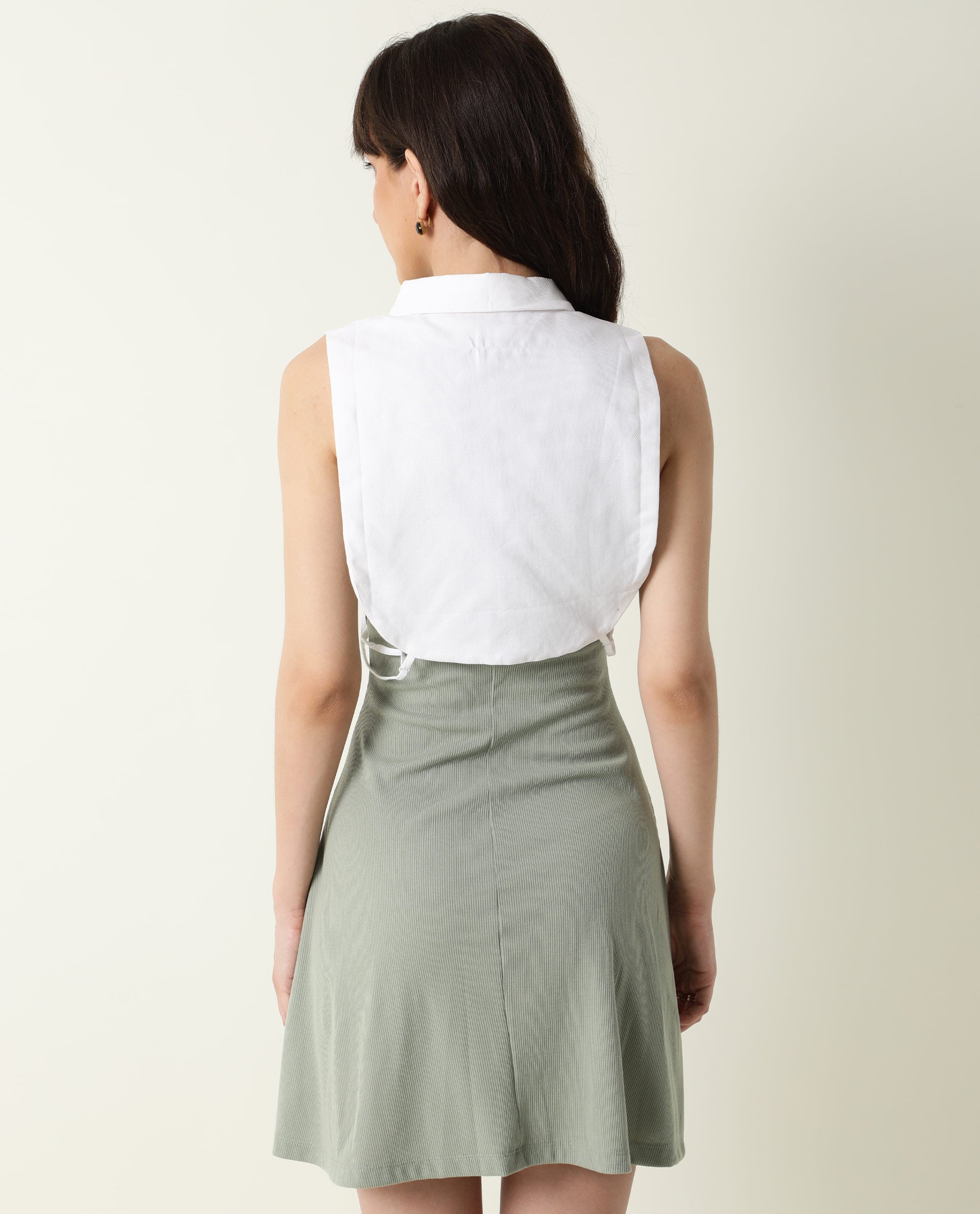 Rareism Womens Floret White Over Layer Cotton Fabric Cropped Length Sleeveless Button Fastening Collar Neck