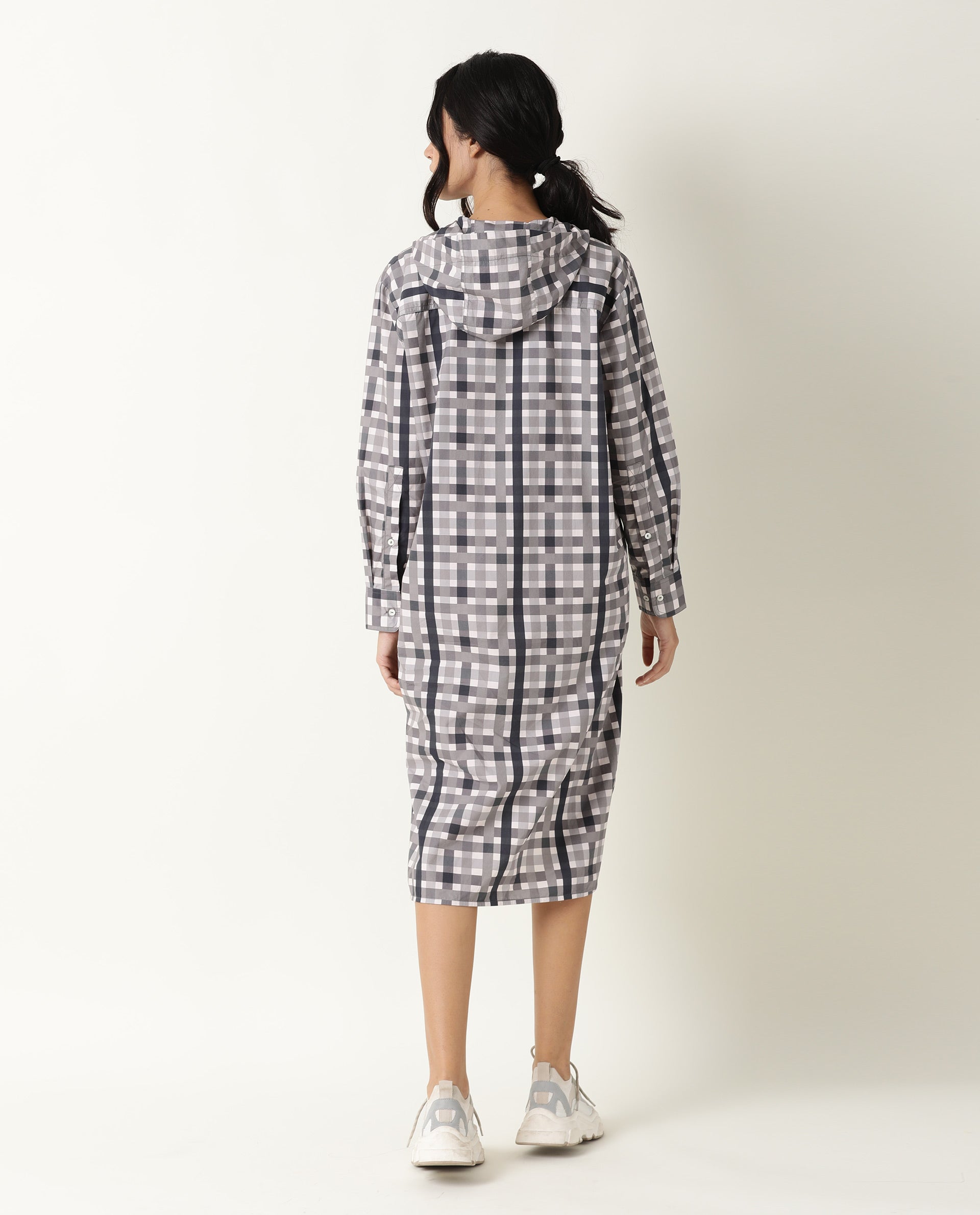 Rareism Women Loreal Grey Checks Shirt Collar With Hoodie Full Sleeves Front Pocket Patch With Side Slit Midi Dress