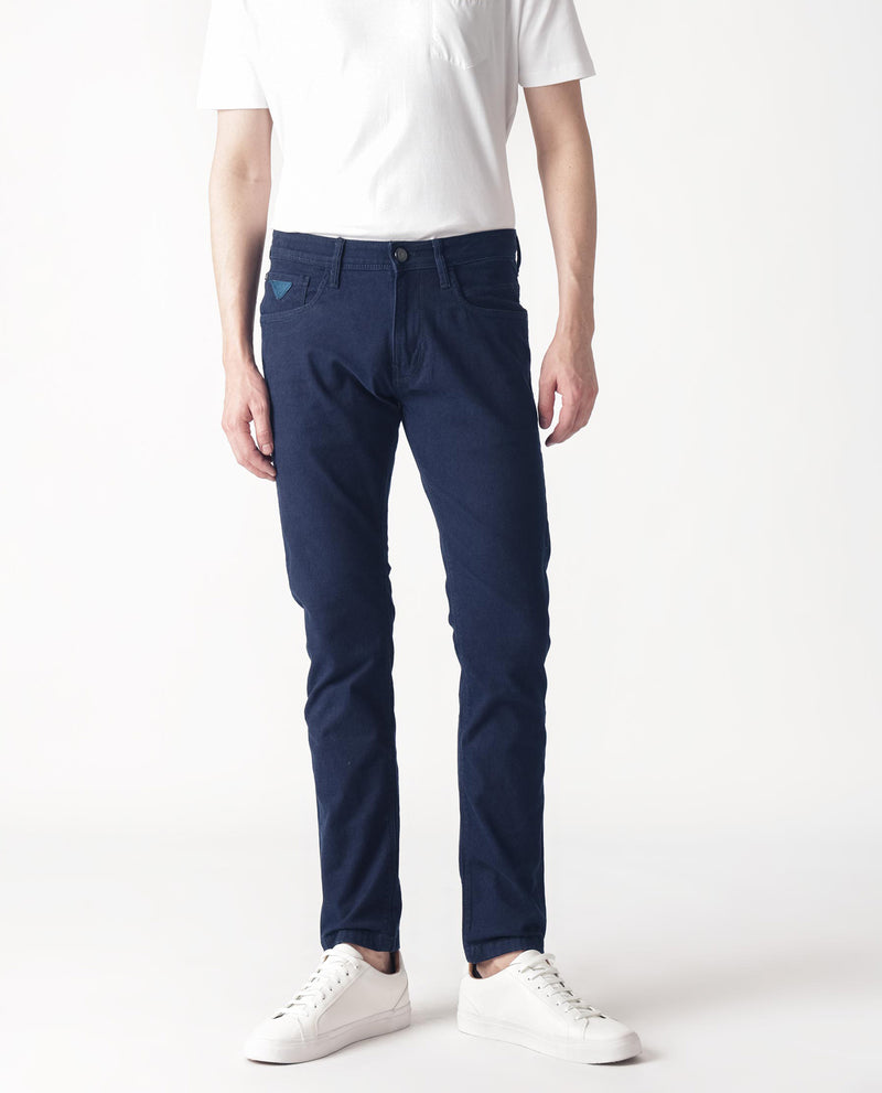 SLIM FIT MID-RISE JEANS WITH COIN POCKET BRANDING