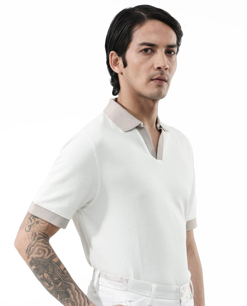 Rare Rabbit Mens Marcelo Off White Cotton Fabric Contrasting Johnny Collar Short Sleeve Solid Polo T-Shirt