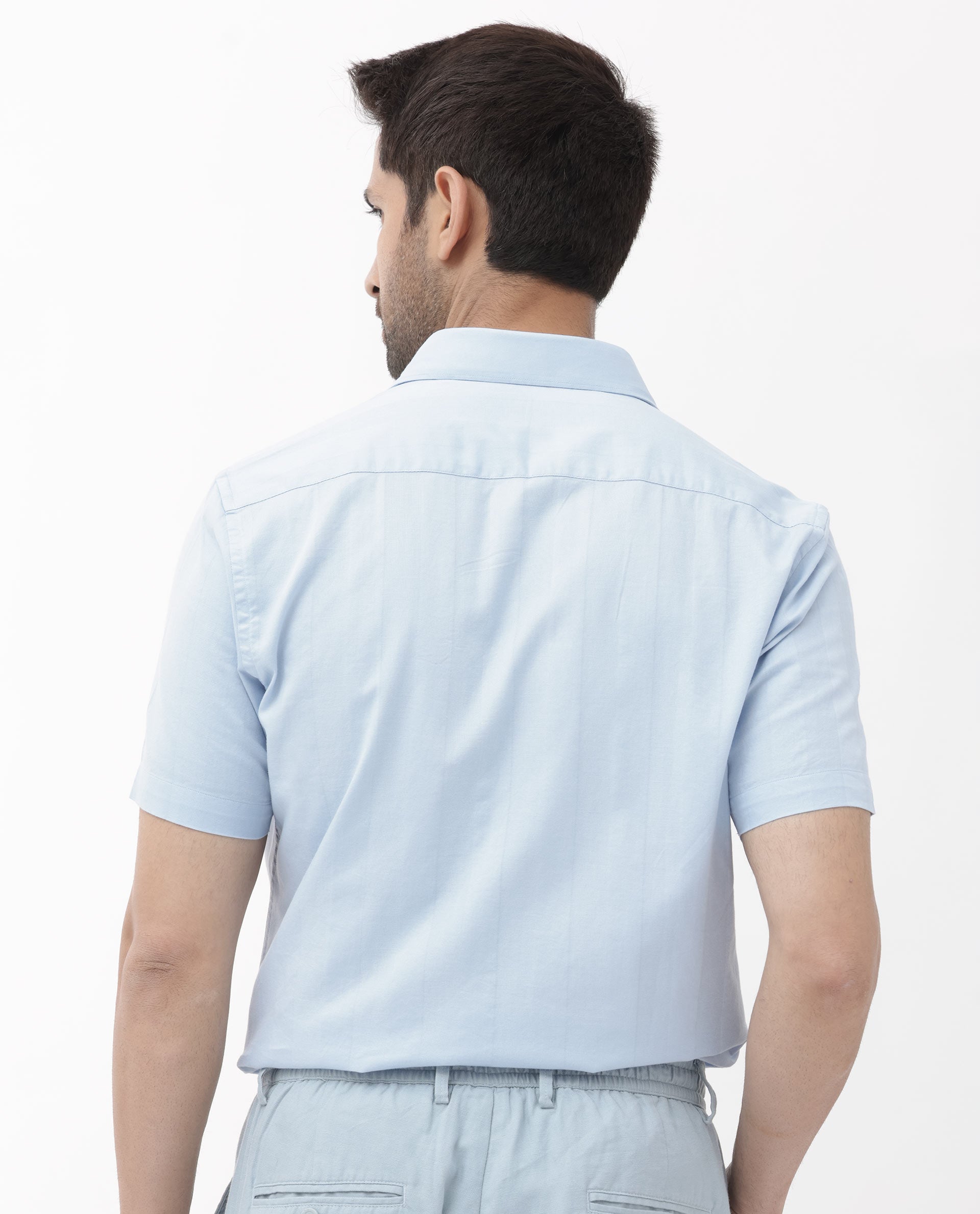 Rare Rabbit Men's Mattoo Light Blue Cotton Fabric Short Sleeve Boxy Fit Solid Shirt