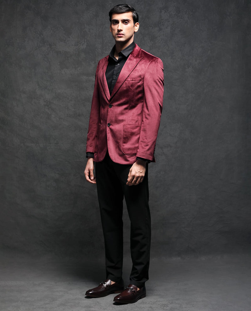 Burgundy and black Suit Set with peak lapels | Sumissura