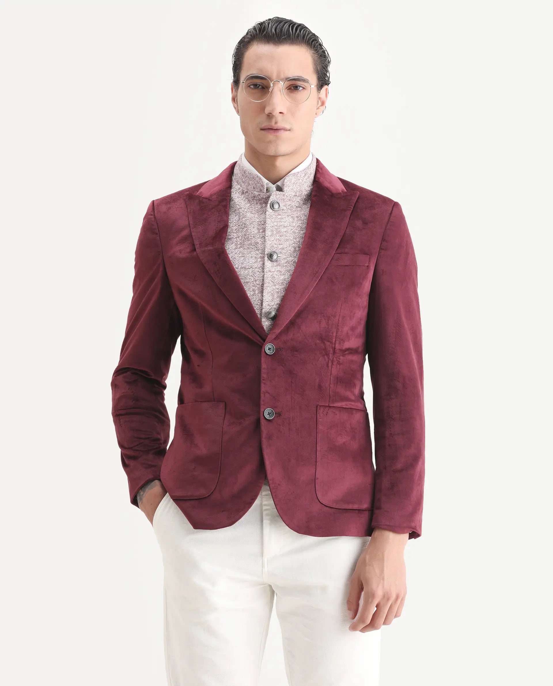 Rare Rabbit Men's Mazey Maroon Velvet Plain Tailored Fit Full Sleeve Lapel Neck Blazer