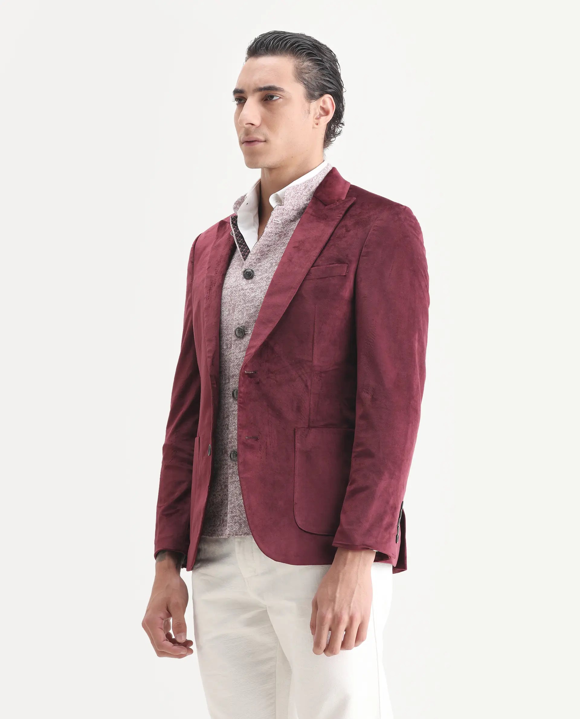 Rare Rabbit Men's Mazey Maroon Velvet Plain Tailored Fit Full Sleeve Lapel Neck Blazer