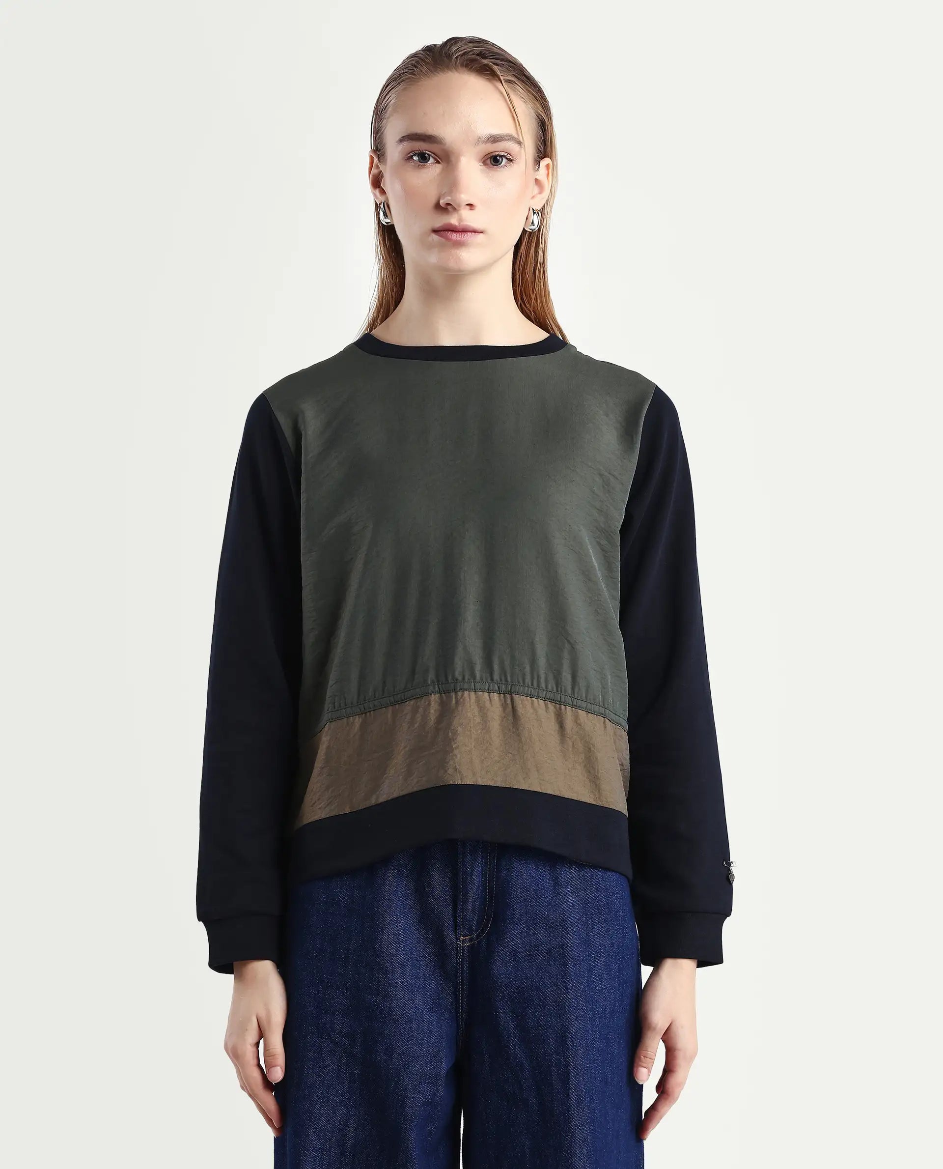 Rareism Women's Melone Dark Olive Cotton Blend Crew Neck Plain Relaxed Fit Sweatshirt