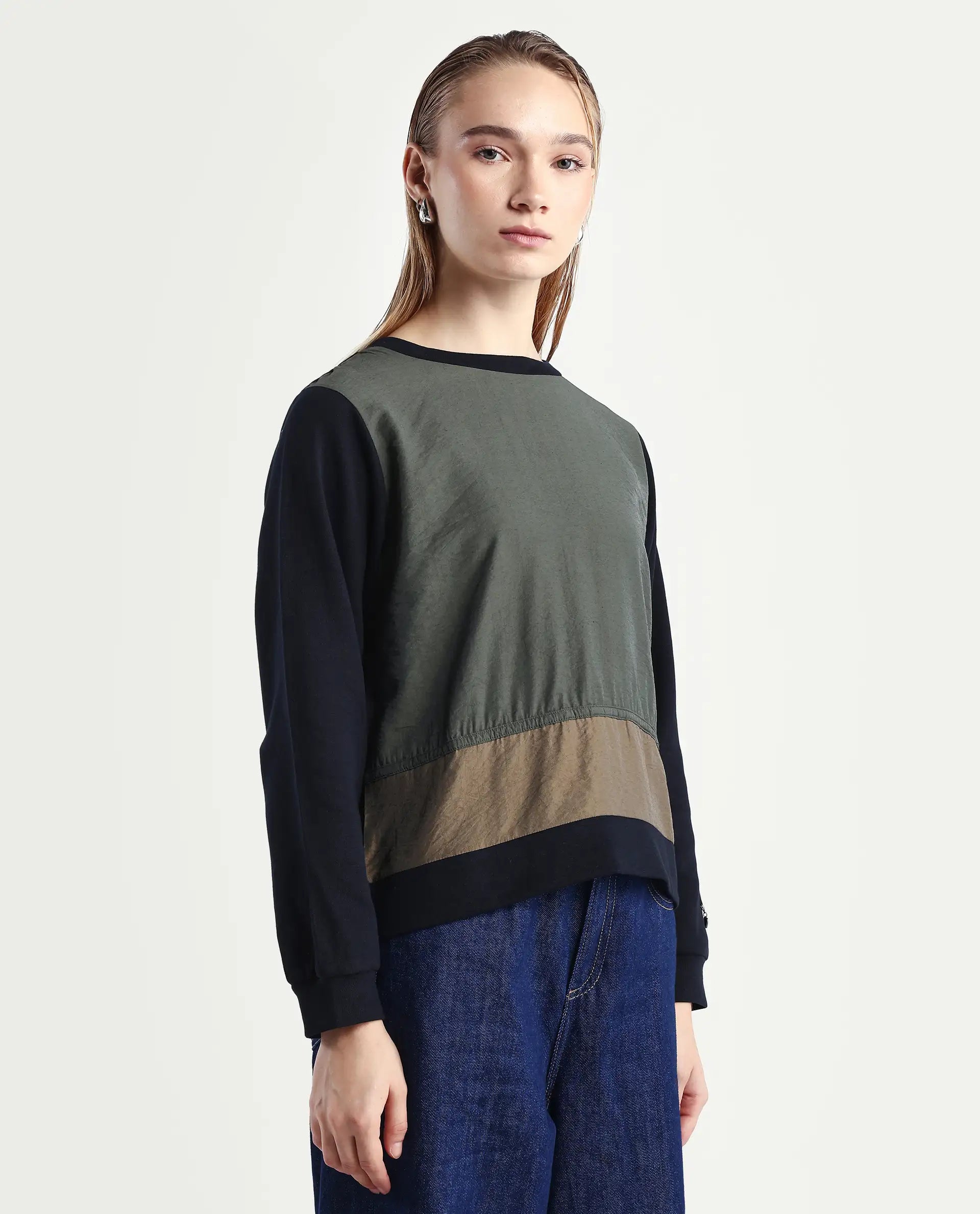 Rareism Women's Melone Dark Olive Cotton Blend Crew Neck Plain Relaxed Fit Sweatshirt