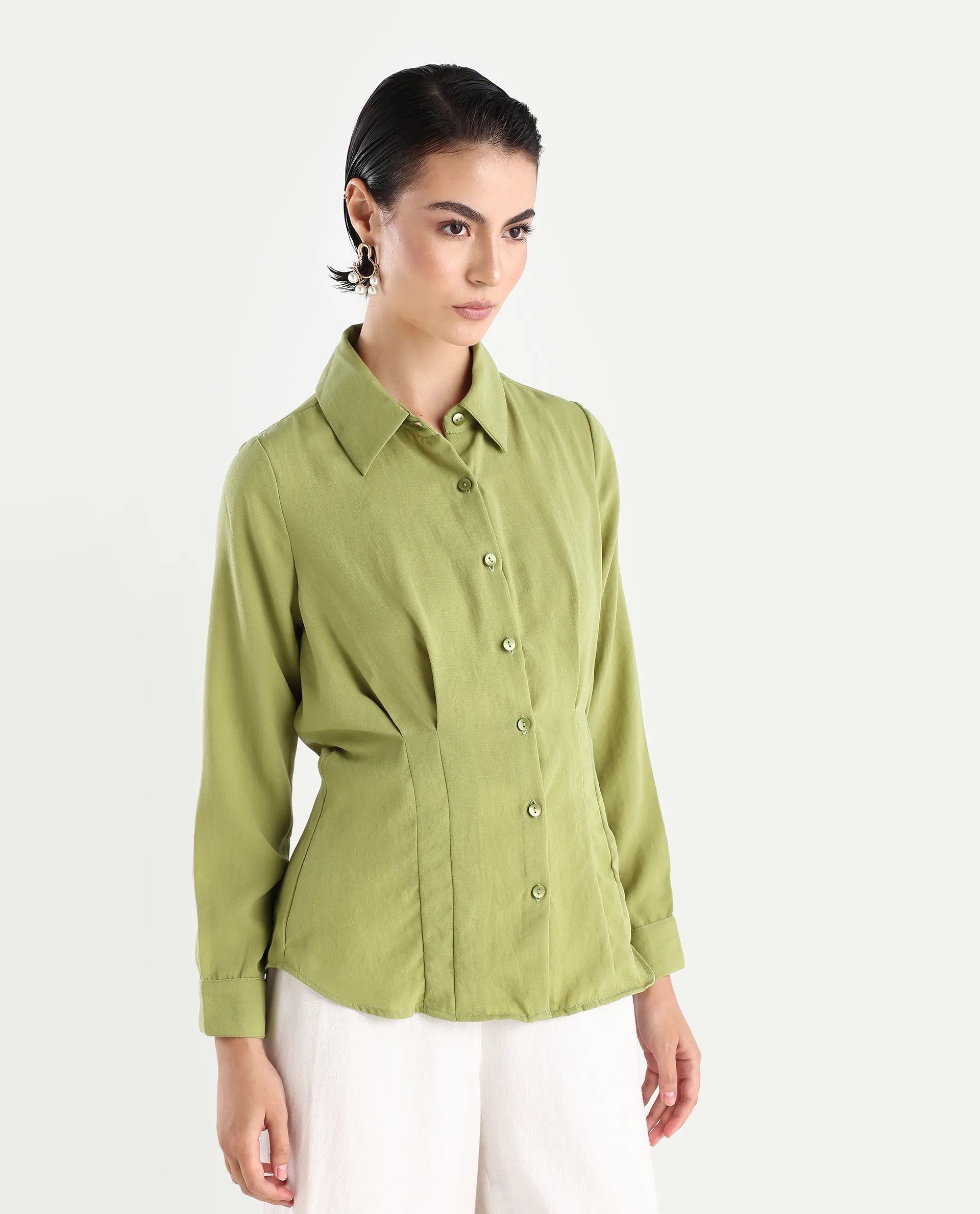 Rareism Women's Mersin Light Green Polyester Spread Collar Plain Cuffed Sleeve Regular Fit Top