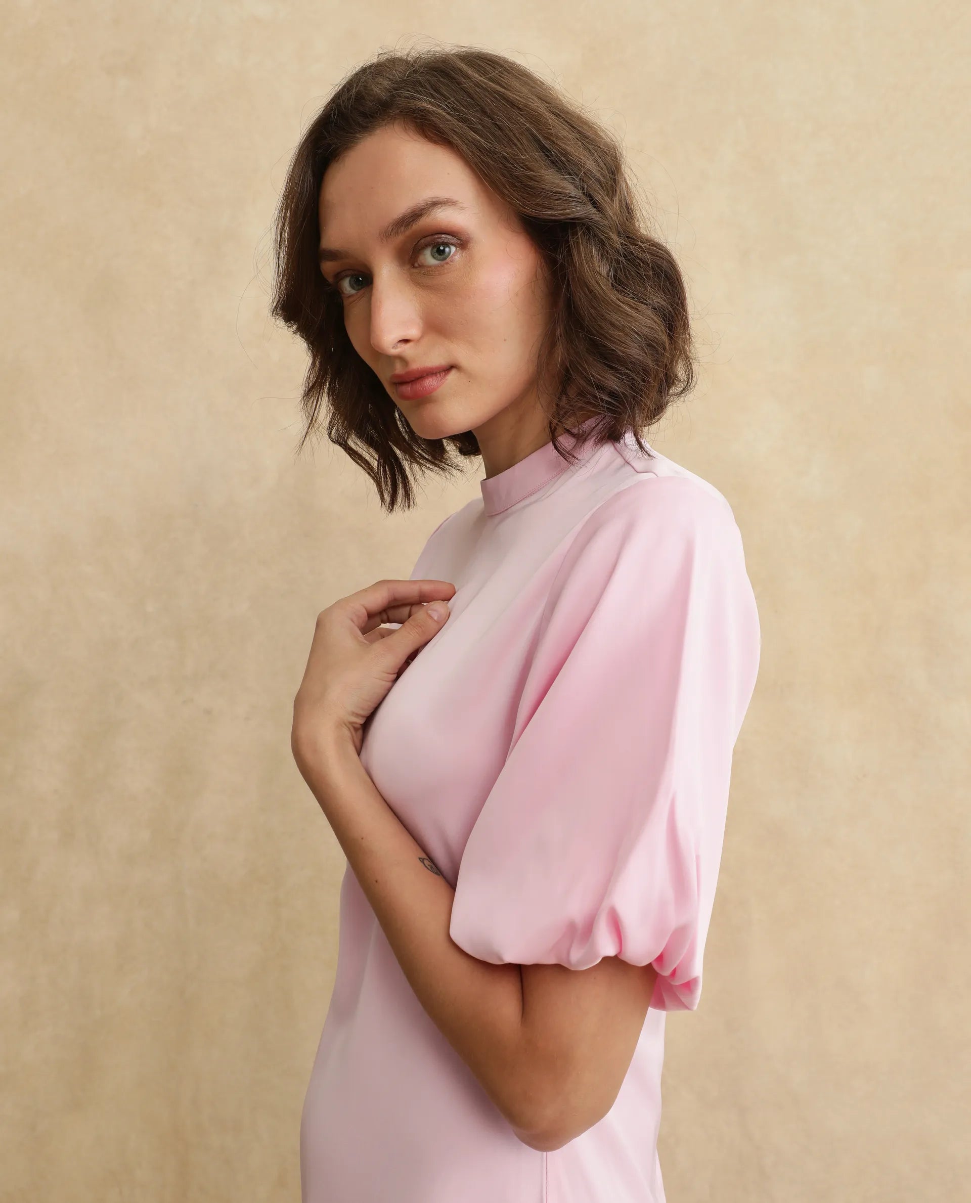 Rareism Women's Metz Light Pink Satin Fabric High Neck Zipper Closure Balloon Sleeve Dyed Bodycon Midi Dress