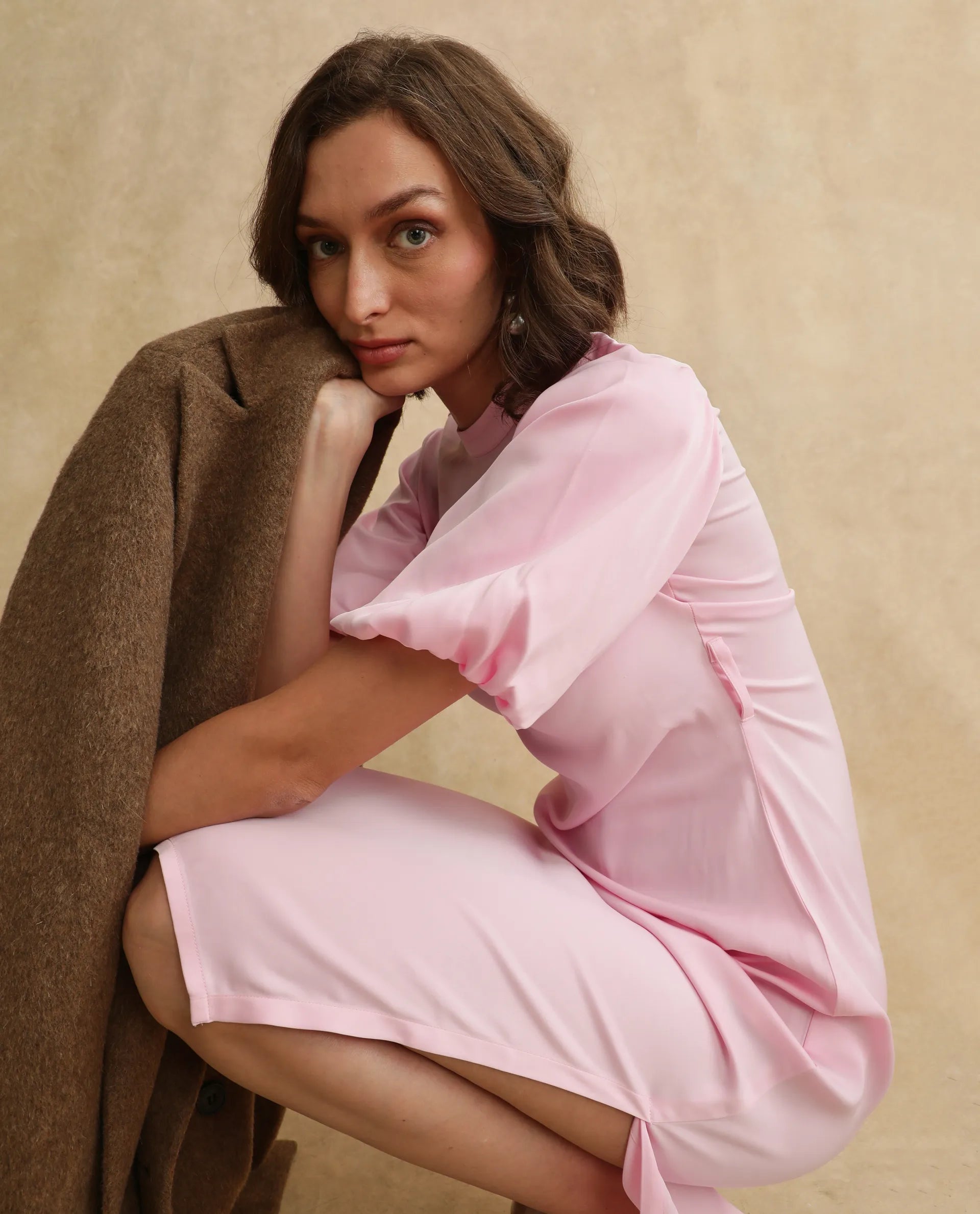 Rareism Women's Metz Light Pink Satin Fabric High Neck Zipper Closure Balloon Sleeve Dyed Bodycon Midi Dress