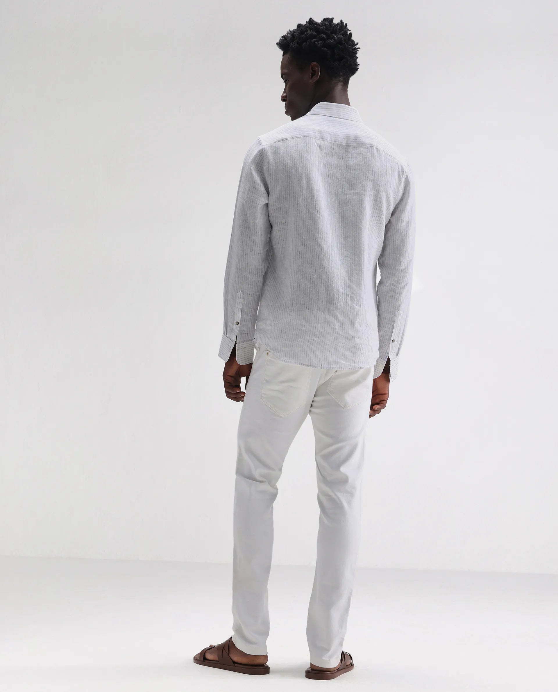 Rare Rabbit Men's Meymac White Cotton Plain Hawk Slim Fit Jeans